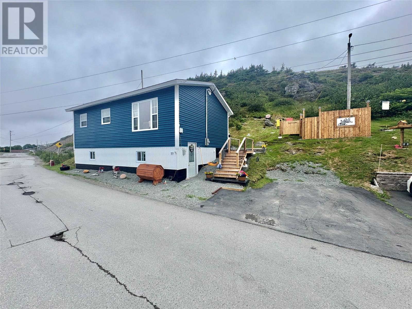 77 Main  North Road, Harbour Breton — photo 5