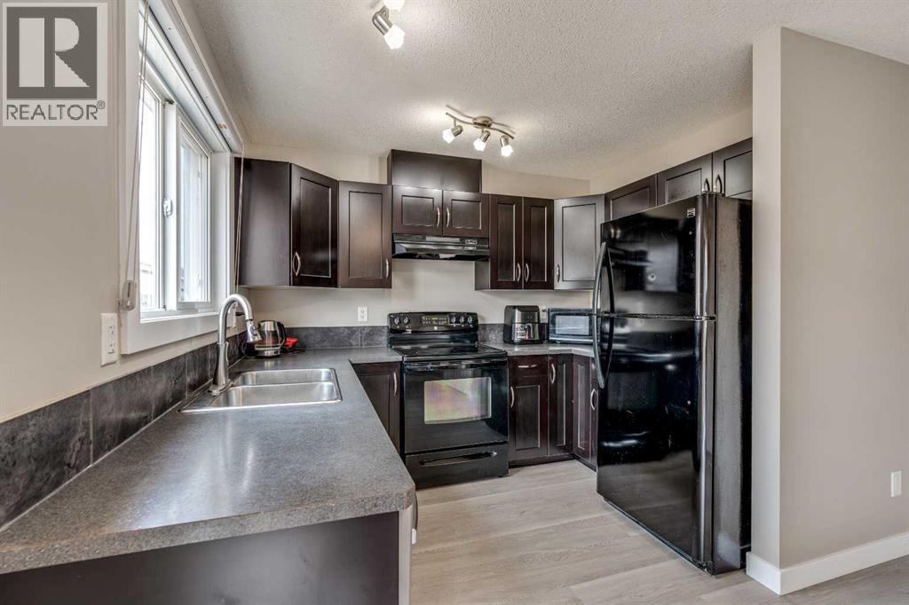 2, 237 Silkstone Road W, Lethbridge, Alberta  T1J 4J9 - Photo 10 - A2335147