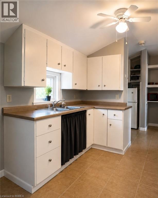 148 Pearl Street, Brantford, Ontario  N3T 3P4 - Photo 9 - 40853174