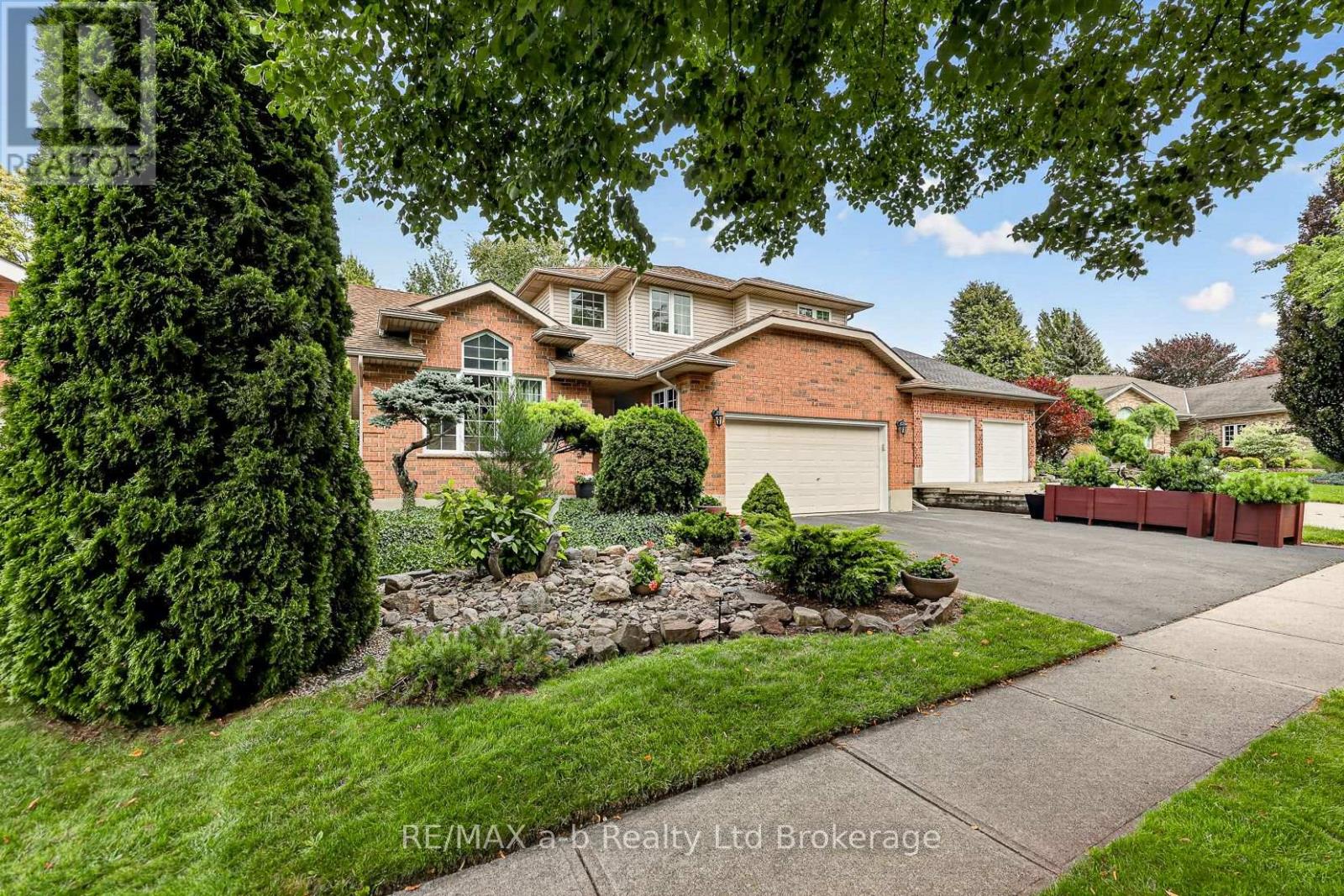 72 Indian Road, Woodstock, Ontario  N4T 1R5 - Photo 4 - X13665188