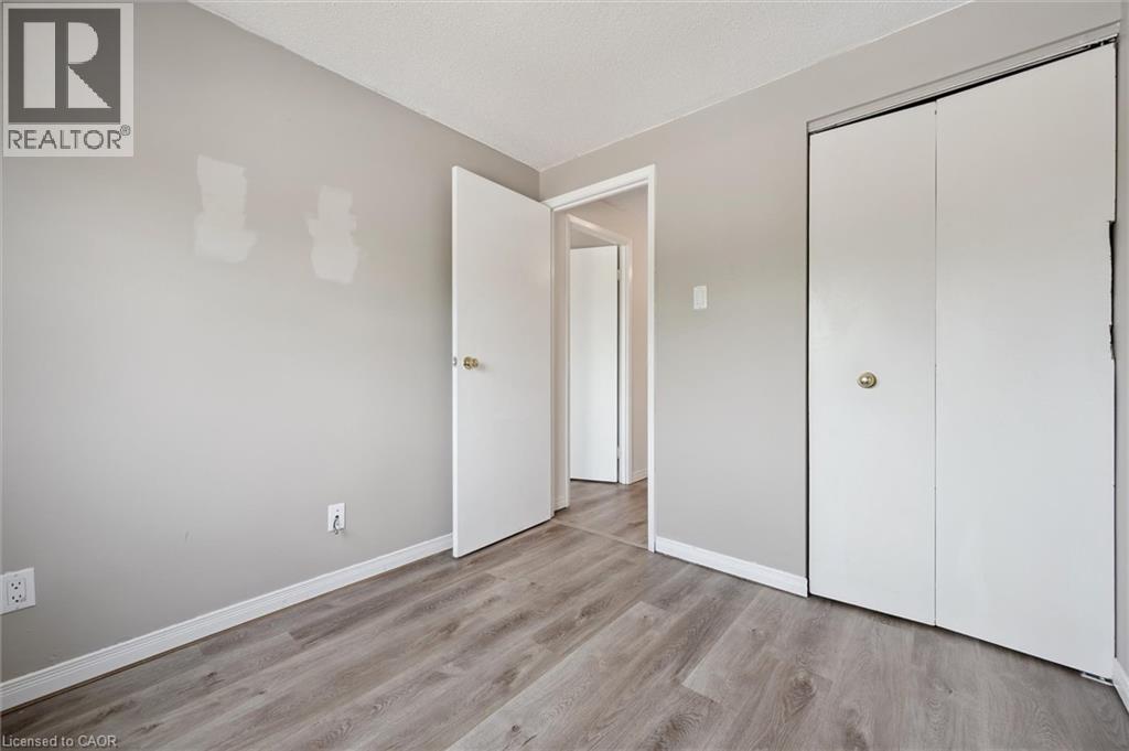 750 Erinbrook Drive Unit# 2, Kitchener, Ontario  N2E 2S7 - Photo 14 - 40855803