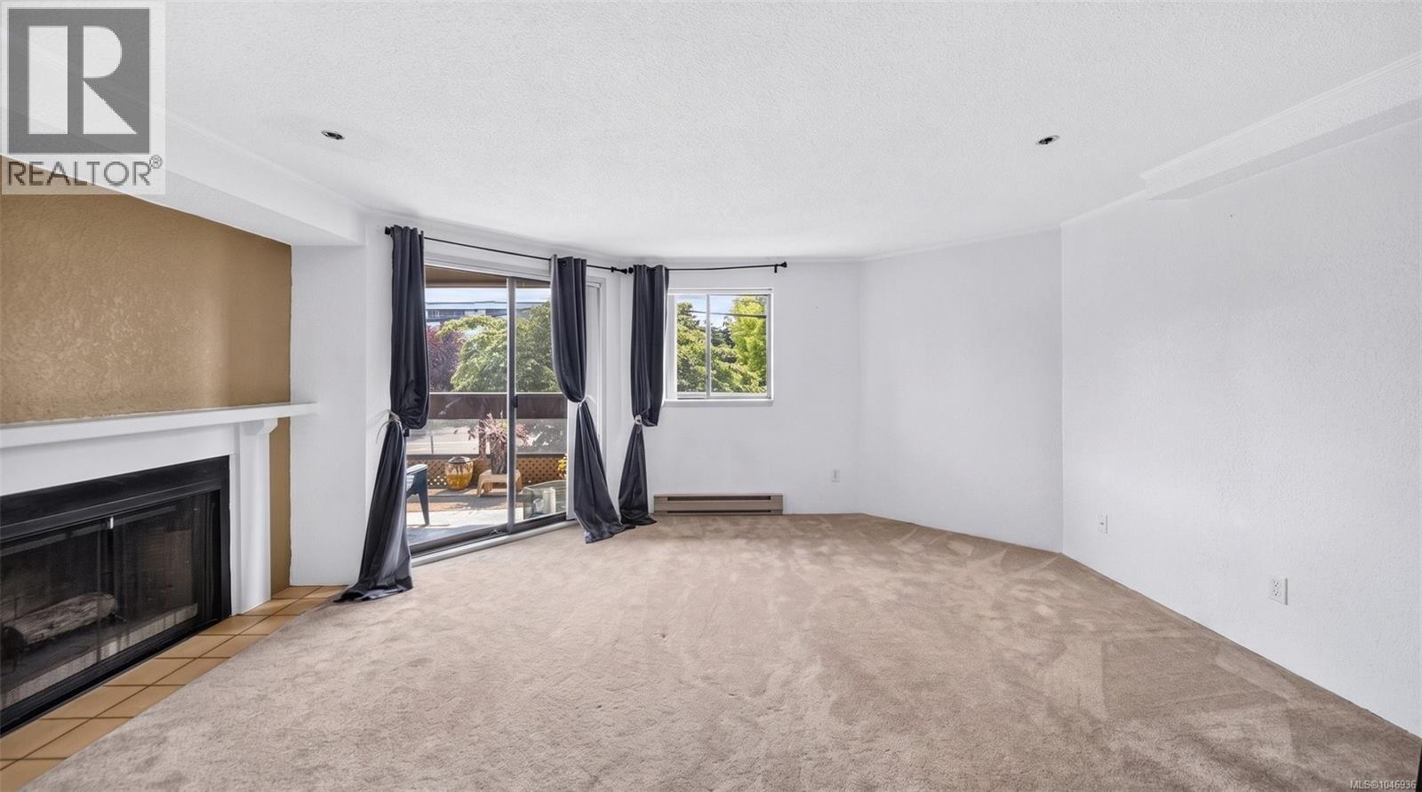 201 1560 Hillside Ave, Victoria, British Columbia  V8T 5B8 - Photo 12 - 1046936