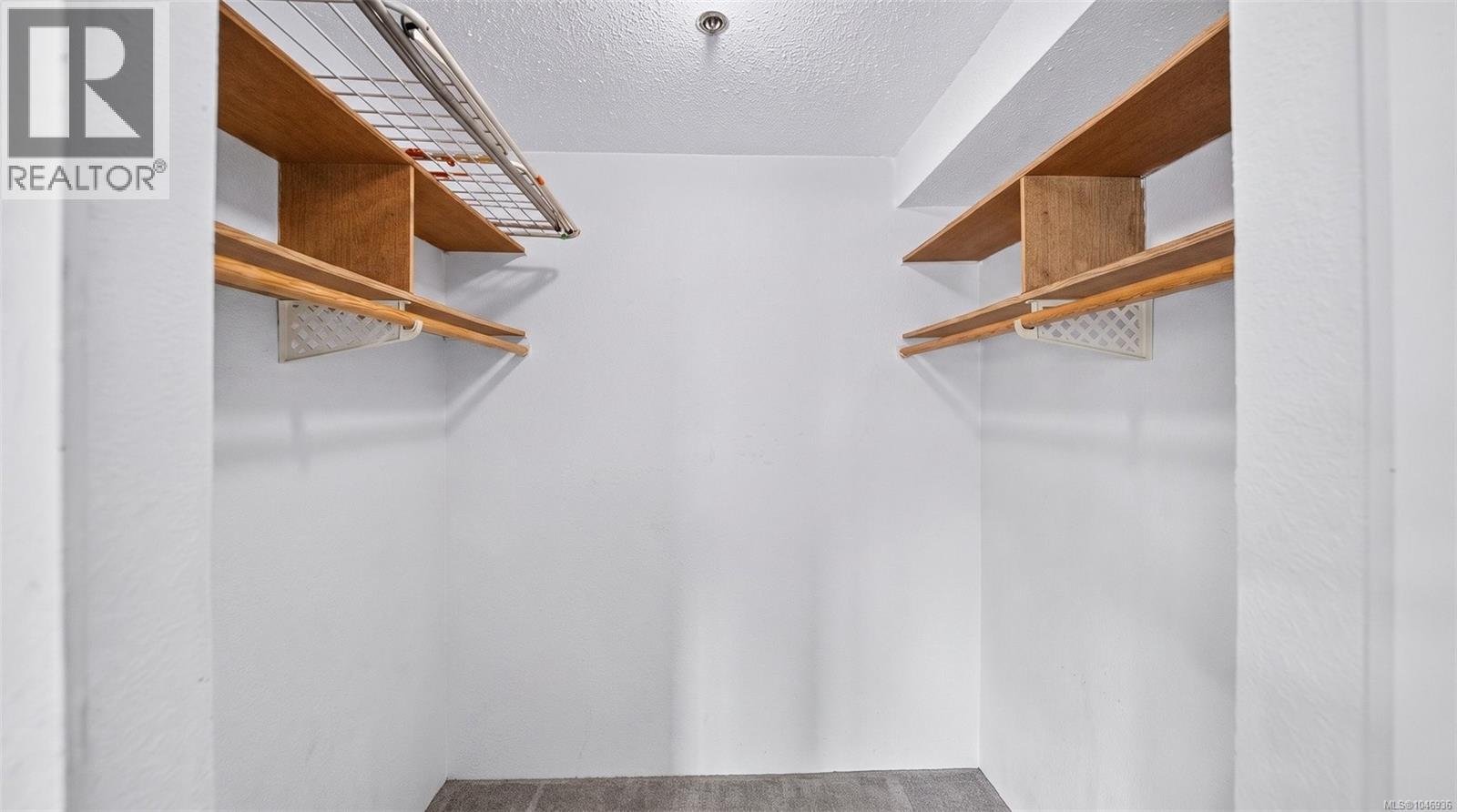 201 1560 Hillside Ave, Victoria, British Columbia  V8T 5B8 - Photo 15 - 1046936