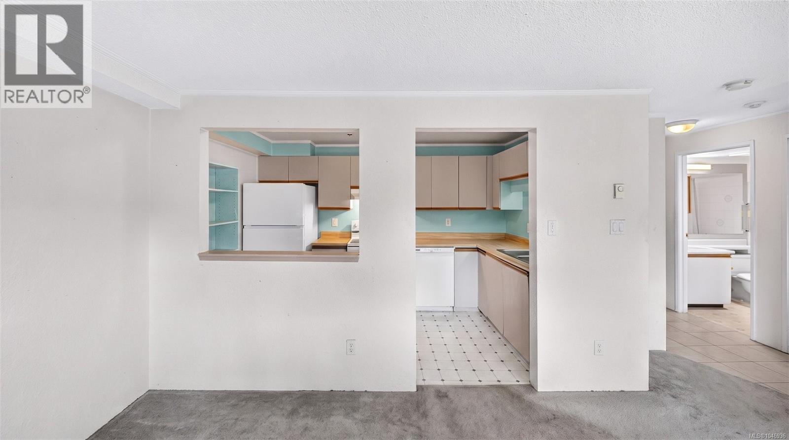 201 1560 Hillside Ave, Victoria, British Columbia  V8T 5B8 - Photo 4 - 1046936