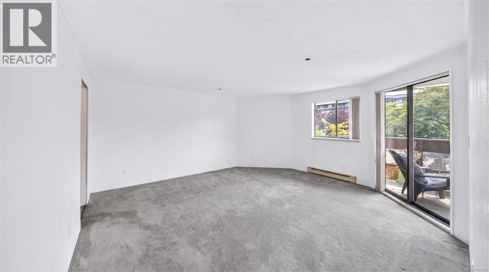 201 1560 Hillside Ave, Victoria, British Columbia  V8T 5B8 - Photo 9 - 1046936
