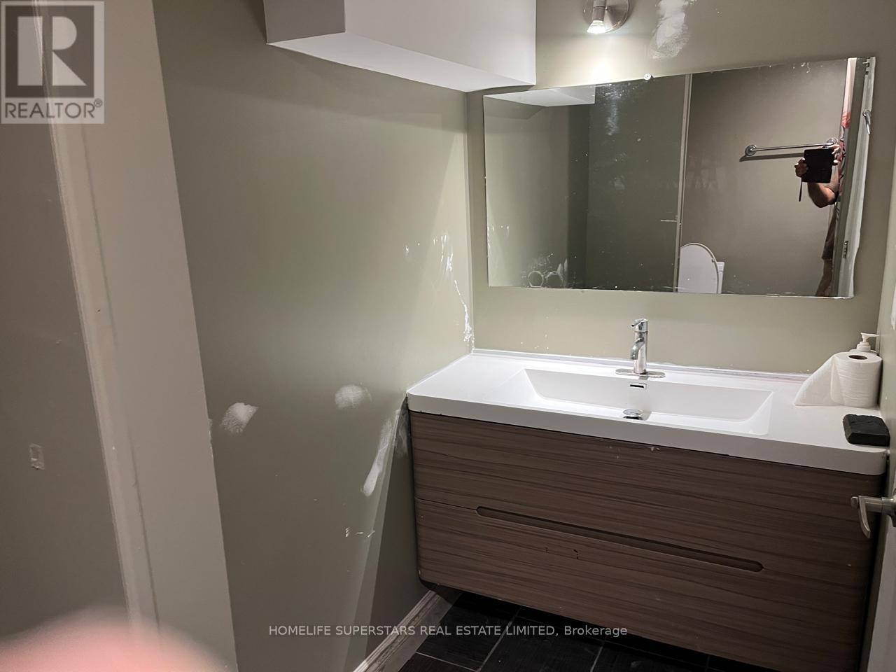 67 Showboat Crescent, Brampton, Ontario  L6V 4R4 - Photo 6 - W13669956