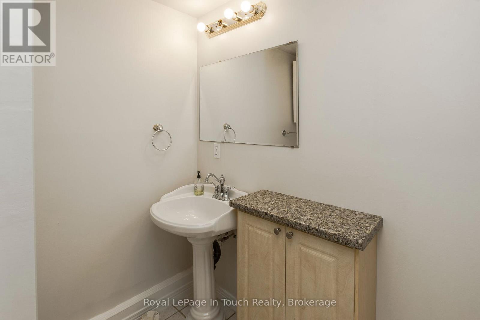 88 Church Street, Penetanguishene, Ontario  L9M 1C7 - Photo 38 - S13675150