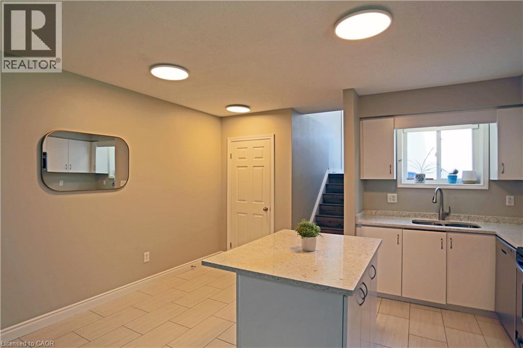 240 Westmeadow Drive Unit# 14a, Kitchener, Ontario  N2N 0A1 - Photo 4 - 40855840