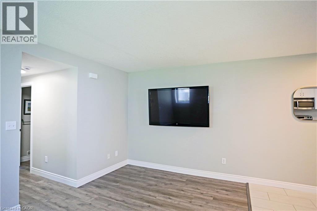 240 Westmeadow Drive Unit# 14a, Kitchener, Ontario  N2N 0A1 - Photo 9 - 40855840
