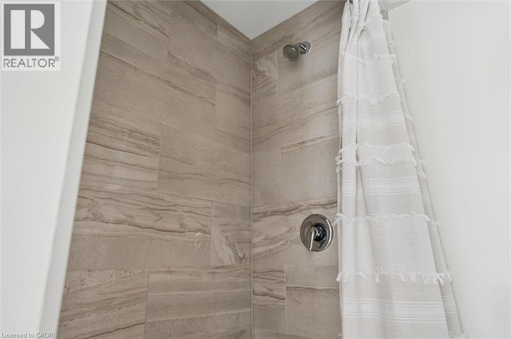 898 Gzowski Street, Fergus, Ontario  N1M 3L4 - Photo 34 - 40855739