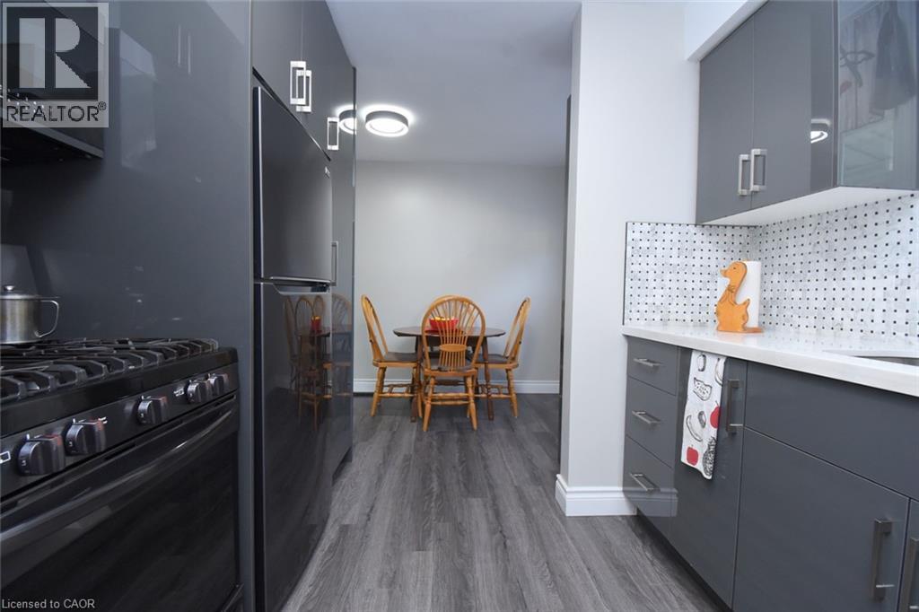 57 East 31st Street, Hamilton, Ontario  L8V 3N8 - Photo 12 - 40855592
