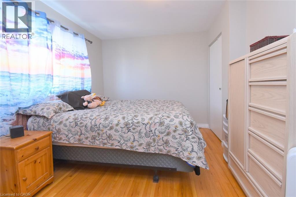 57 East 31st Street, Hamilton, Ontario  L8V 3N8 - Photo 14 - 40855592