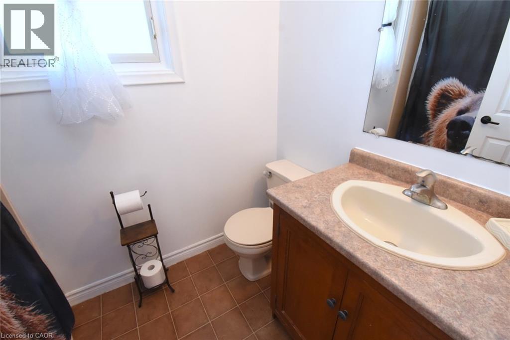 57 East 31st Street, Hamilton, Ontario  L8V 3N8 - Photo 17 - 40855592