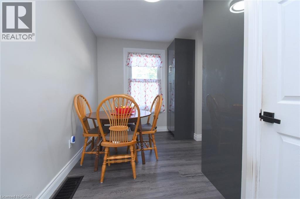 57 East 31st Street, Hamilton, Ontario  L8V 3N8 - Photo 7 - 40855592