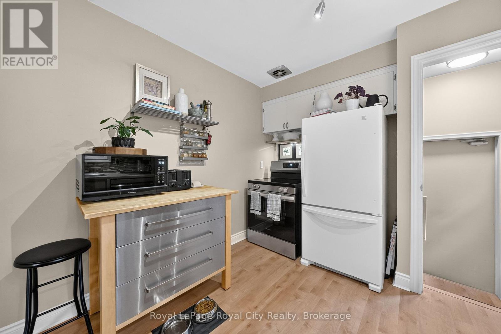 12 Tobey Avenue, Guelph (St. George's), Ontario  N1E 1Y6 - Photo 16 - X13675072