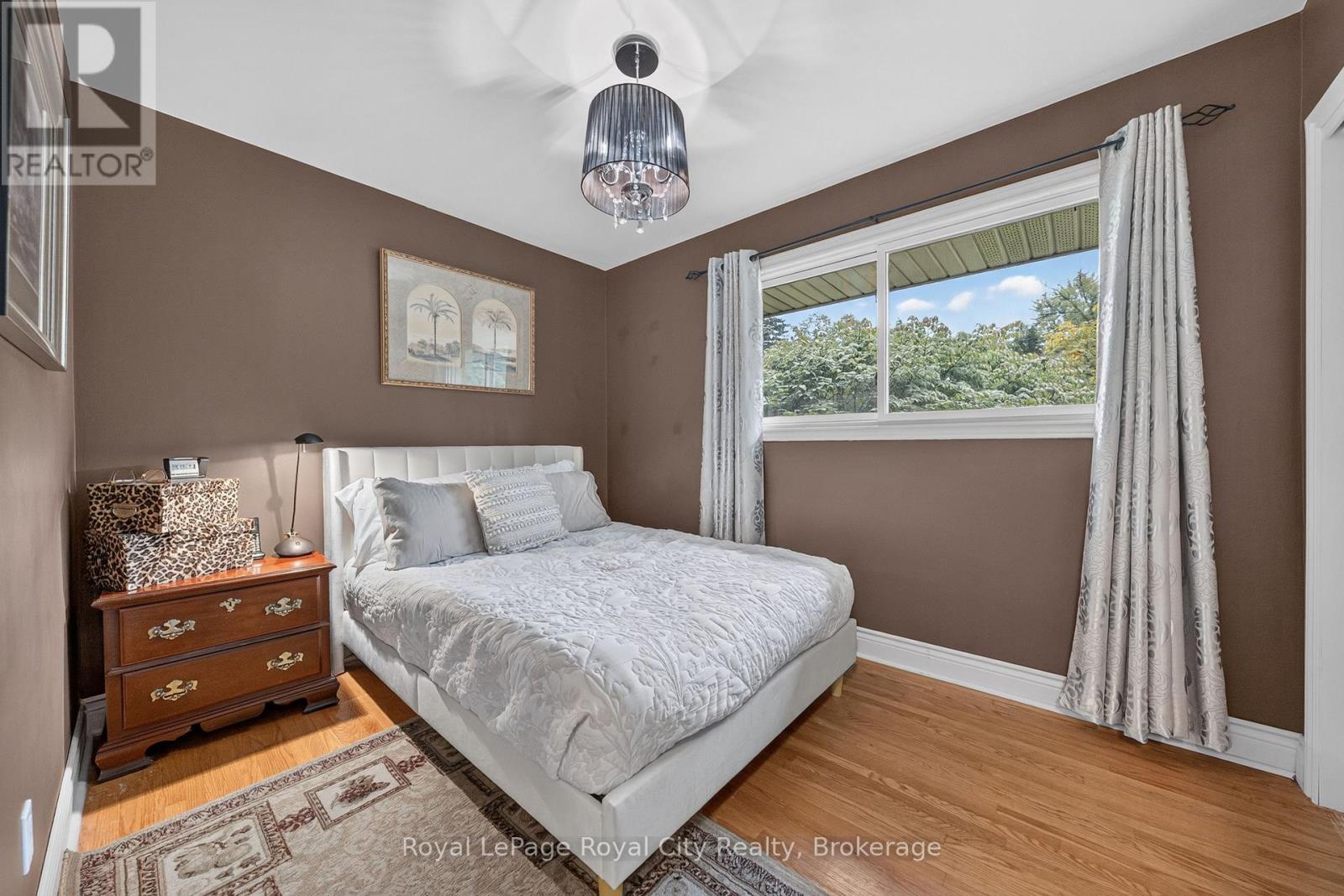 12 Tobey Avenue, Guelph (St. George's), Ontario  N1E 1Y6 - Photo 21 - X13675072