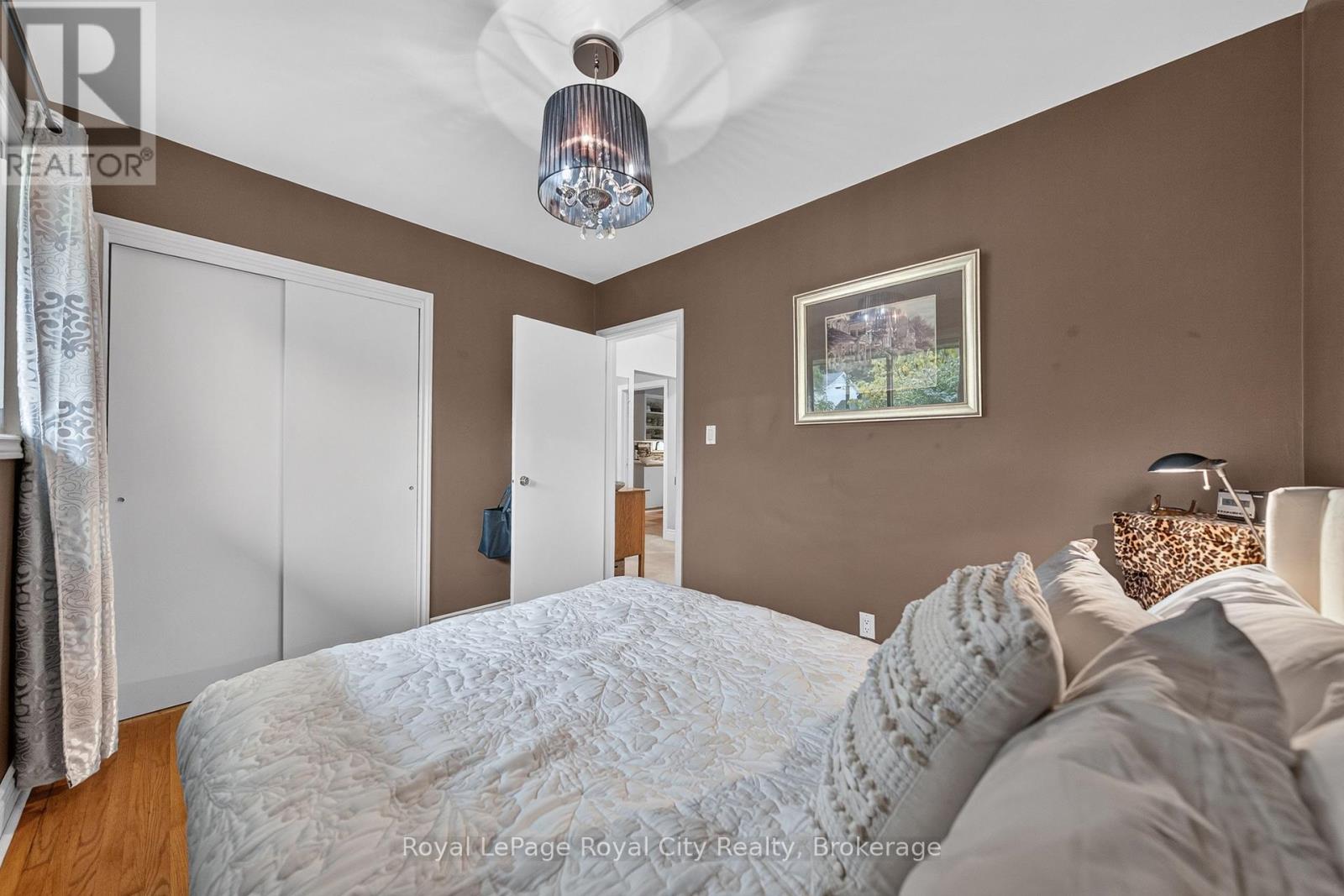 12 Tobey Avenue, Guelph (St. George's), Ontario  N1E 1Y6 - Photo 22 - X13675072