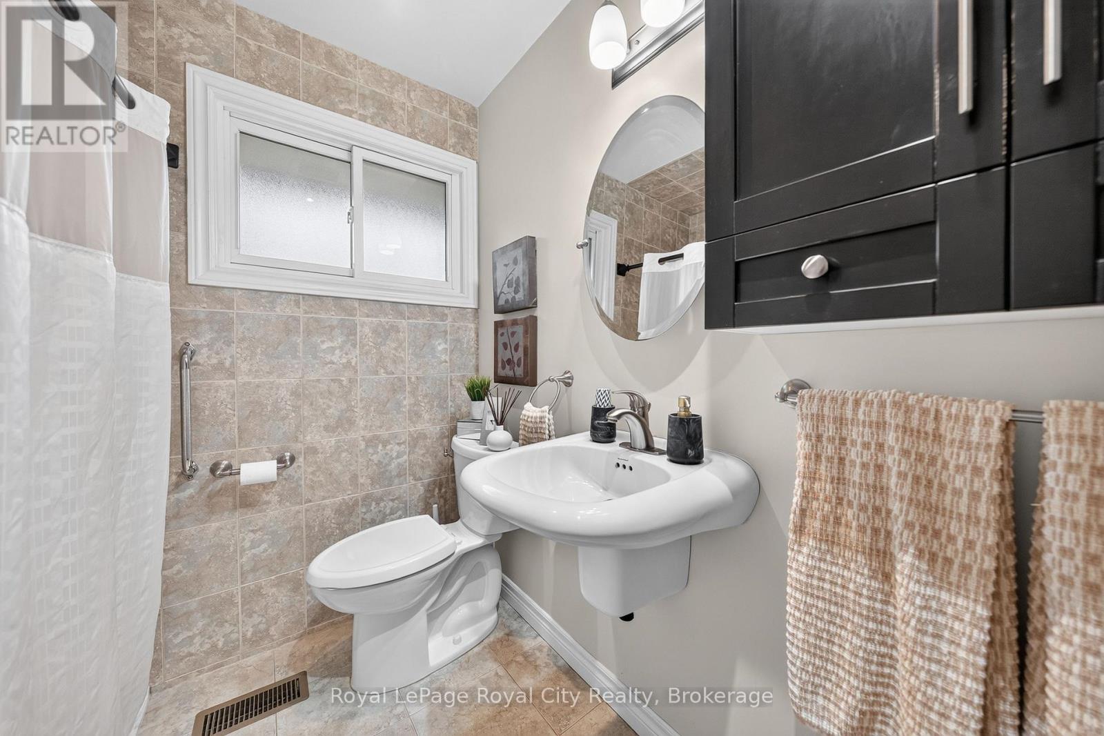 12 Tobey Avenue, Guelph (St. George's), Ontario  N1E 1Y6 - Photo 23 - X13675072