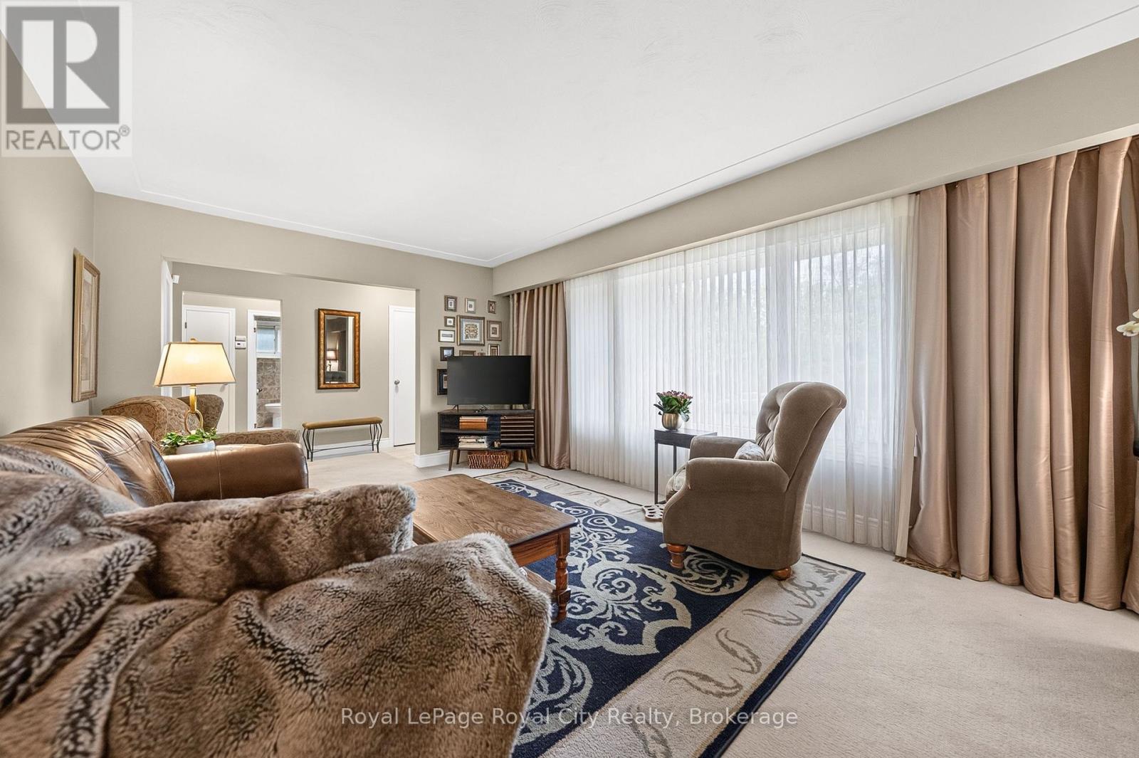 12 Tobey Avenue, Guelph (St. George's), Ontario  N1E 1Y6 - Photo 8 - X13675072
