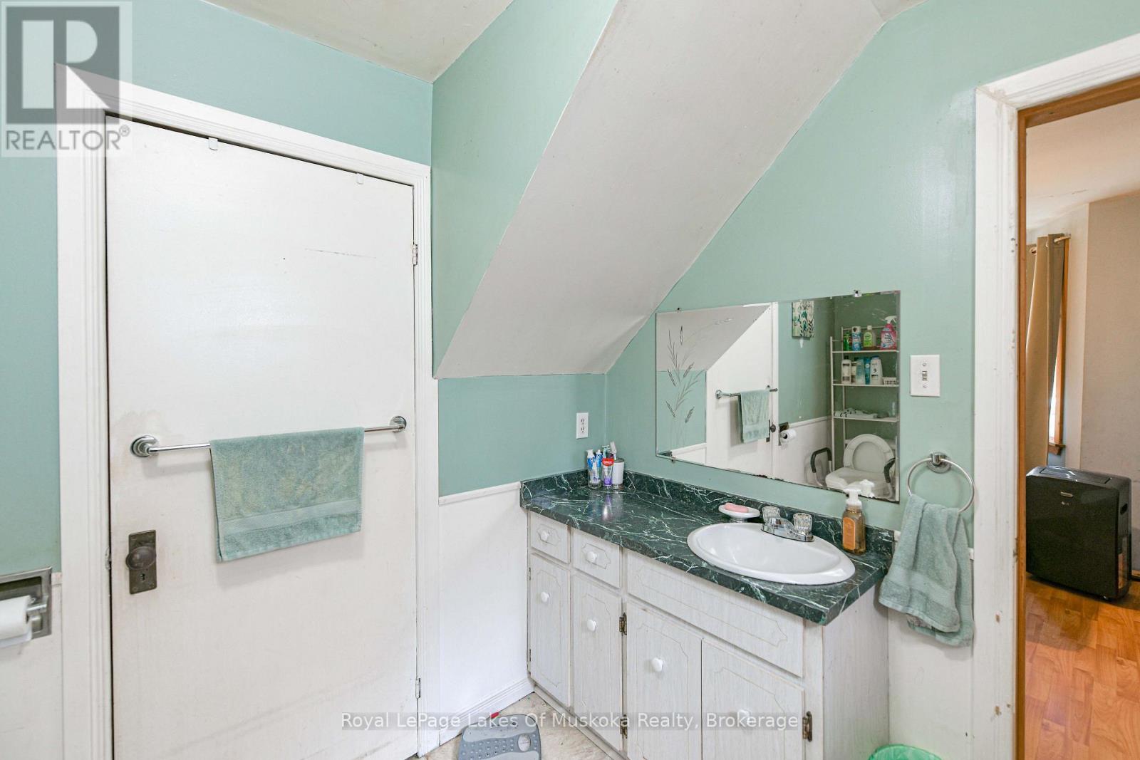34 Young Street, Bracebridge, Ontario  P1L 1G7 - Photo 17 - X13675088