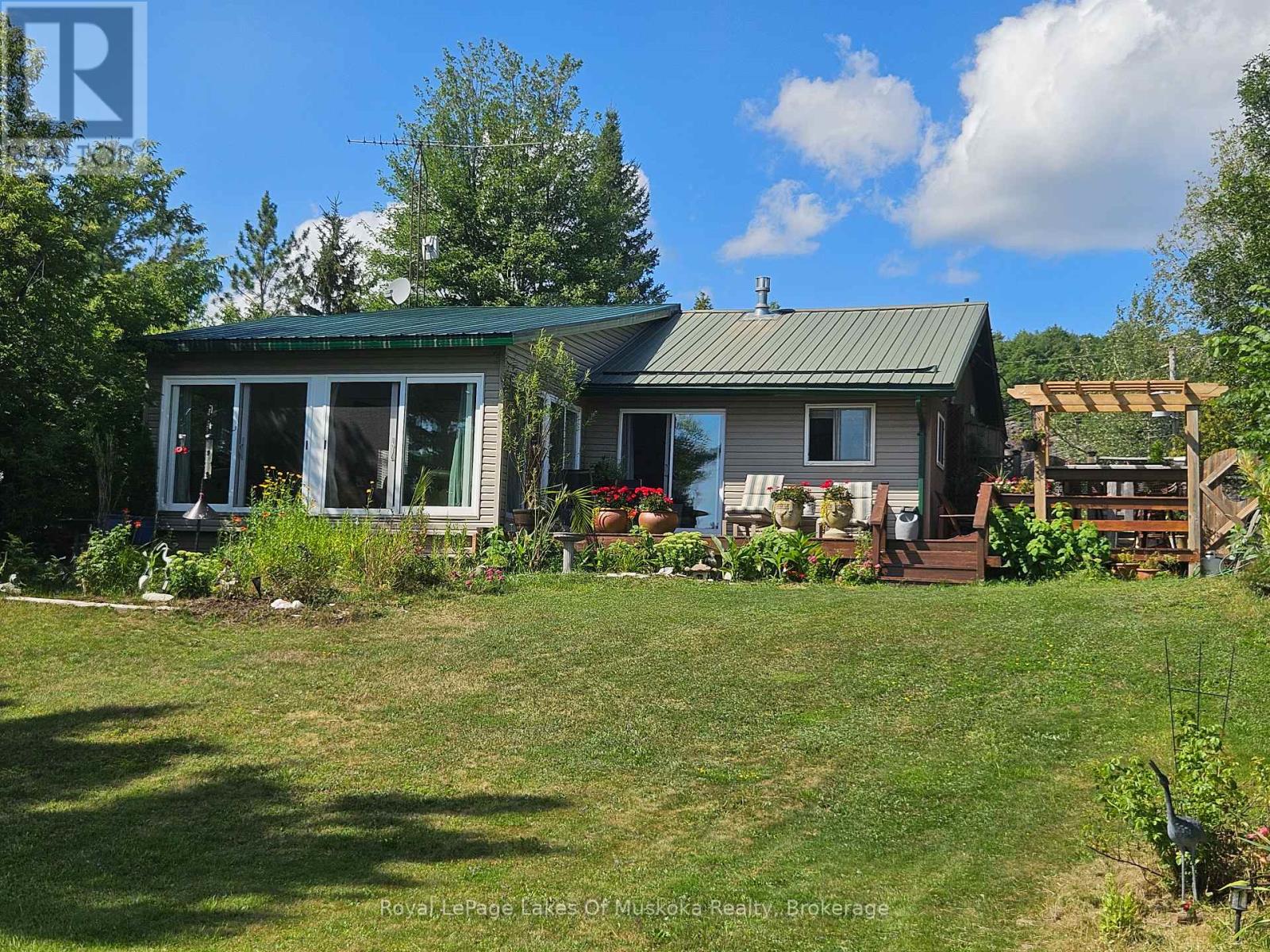 1 - 1052 COVE ROAD, muskoka lakes (watt), Ontario