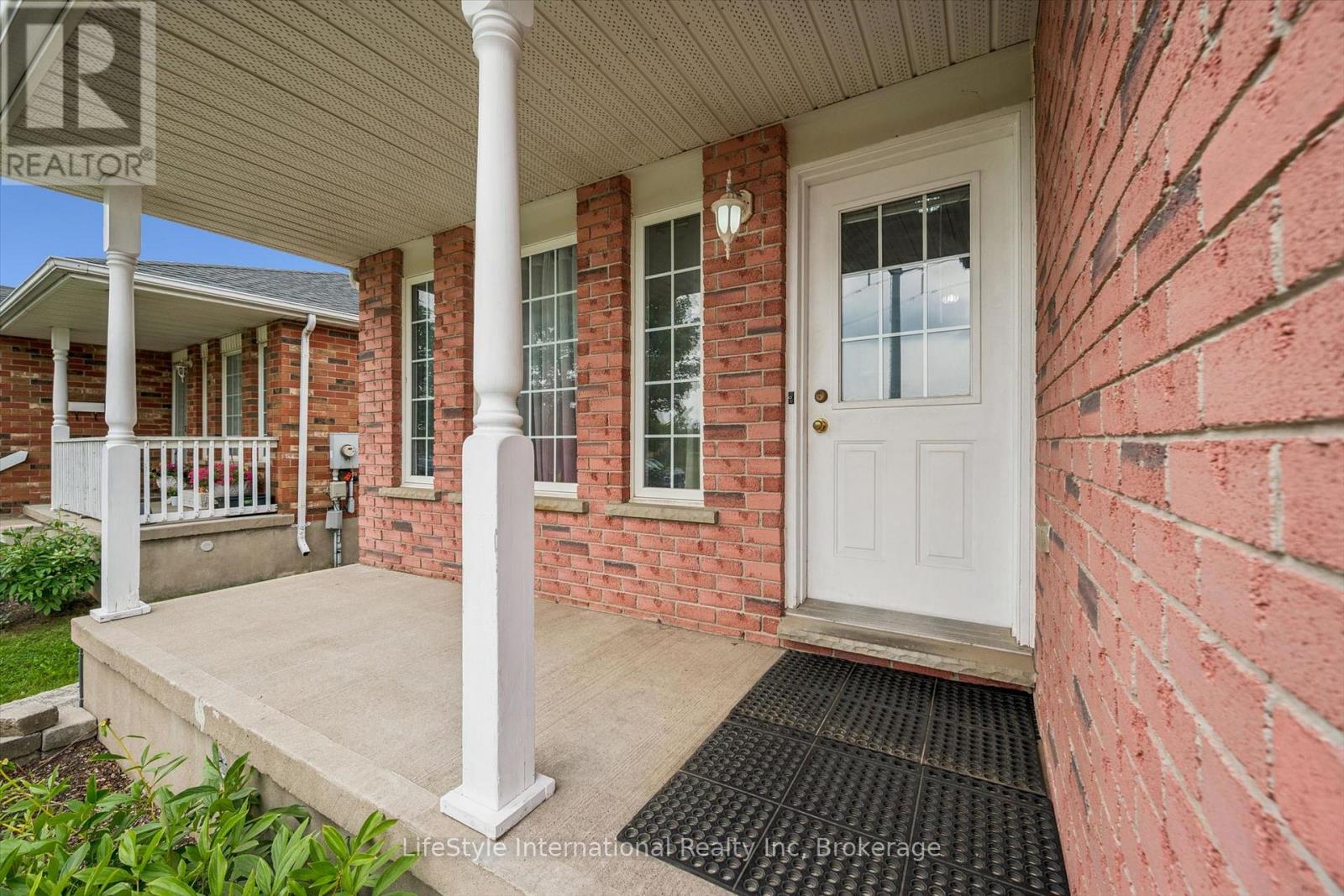 193 Deerpath Drive, Guelph (Willow West/sugarbush/west Acres), Ontario  N1K 1W6 - Photo 4 - X13675118