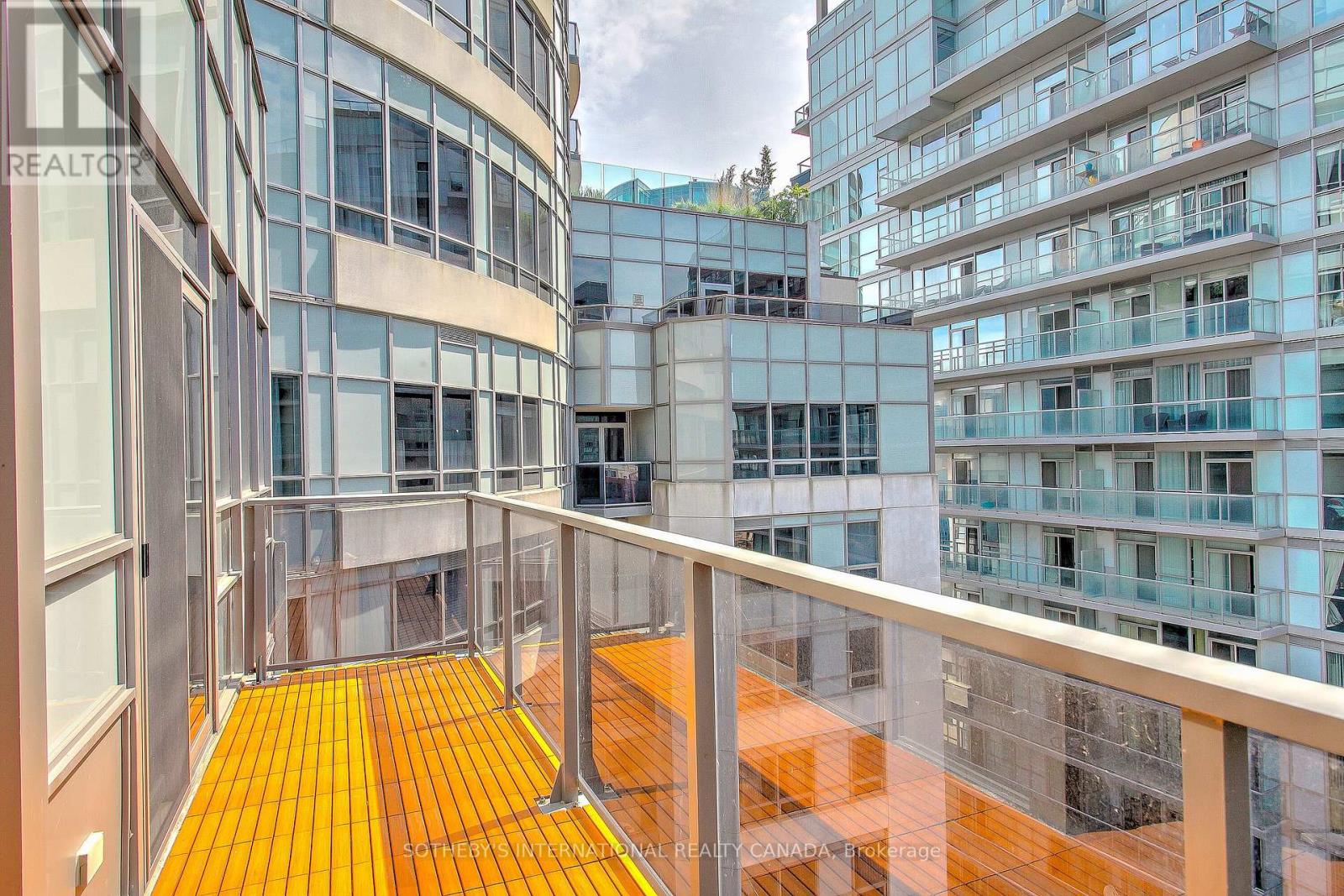 2101 - 20 Blue Jays Way, Toronto, Ontario M5V 3W6 - Photo 34 - C13675114