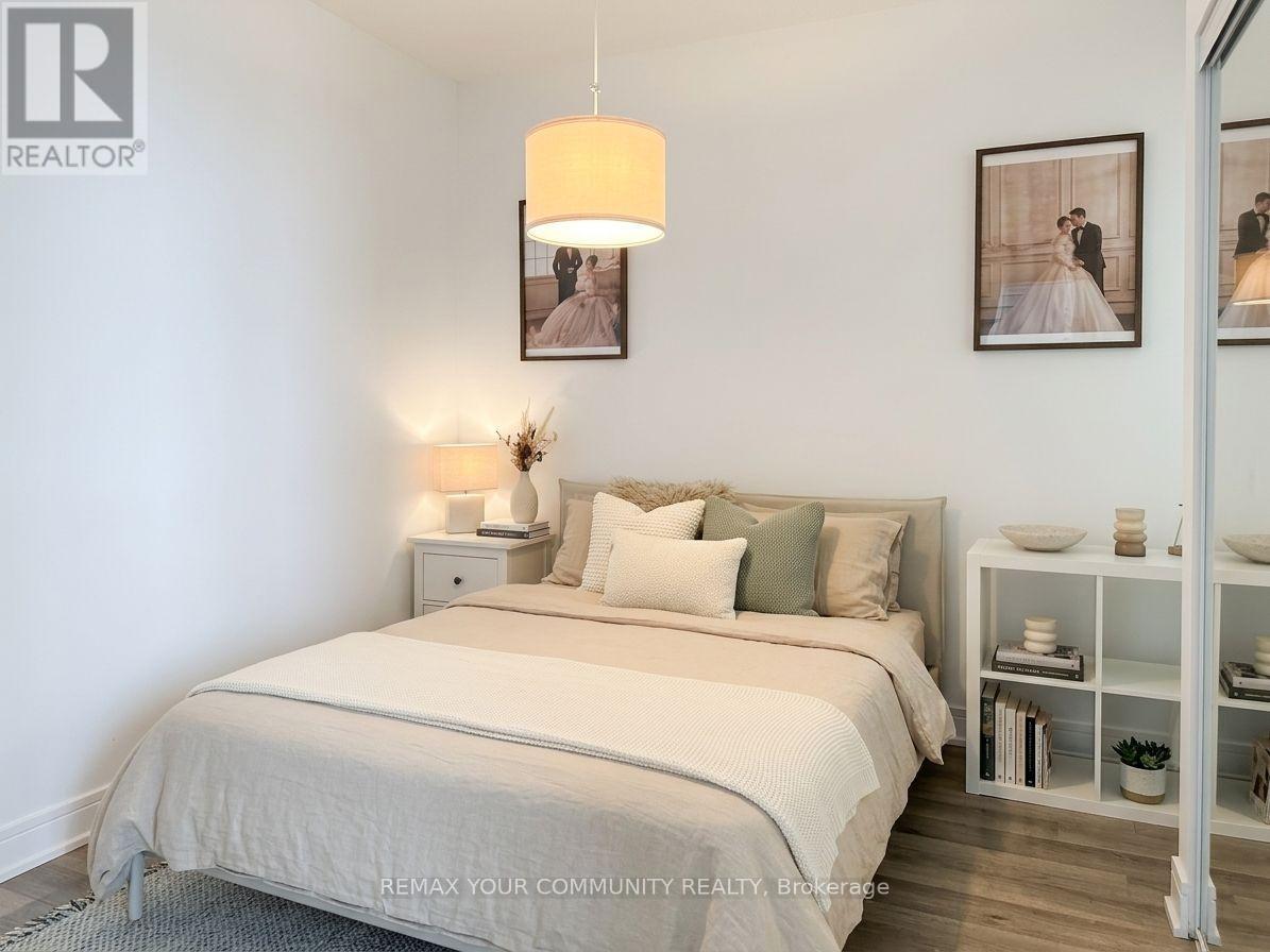 3712 - 28 Ted Rogers Way, Toronto, Ontario  M4Y 2J4 - Photo 4 - C13675160