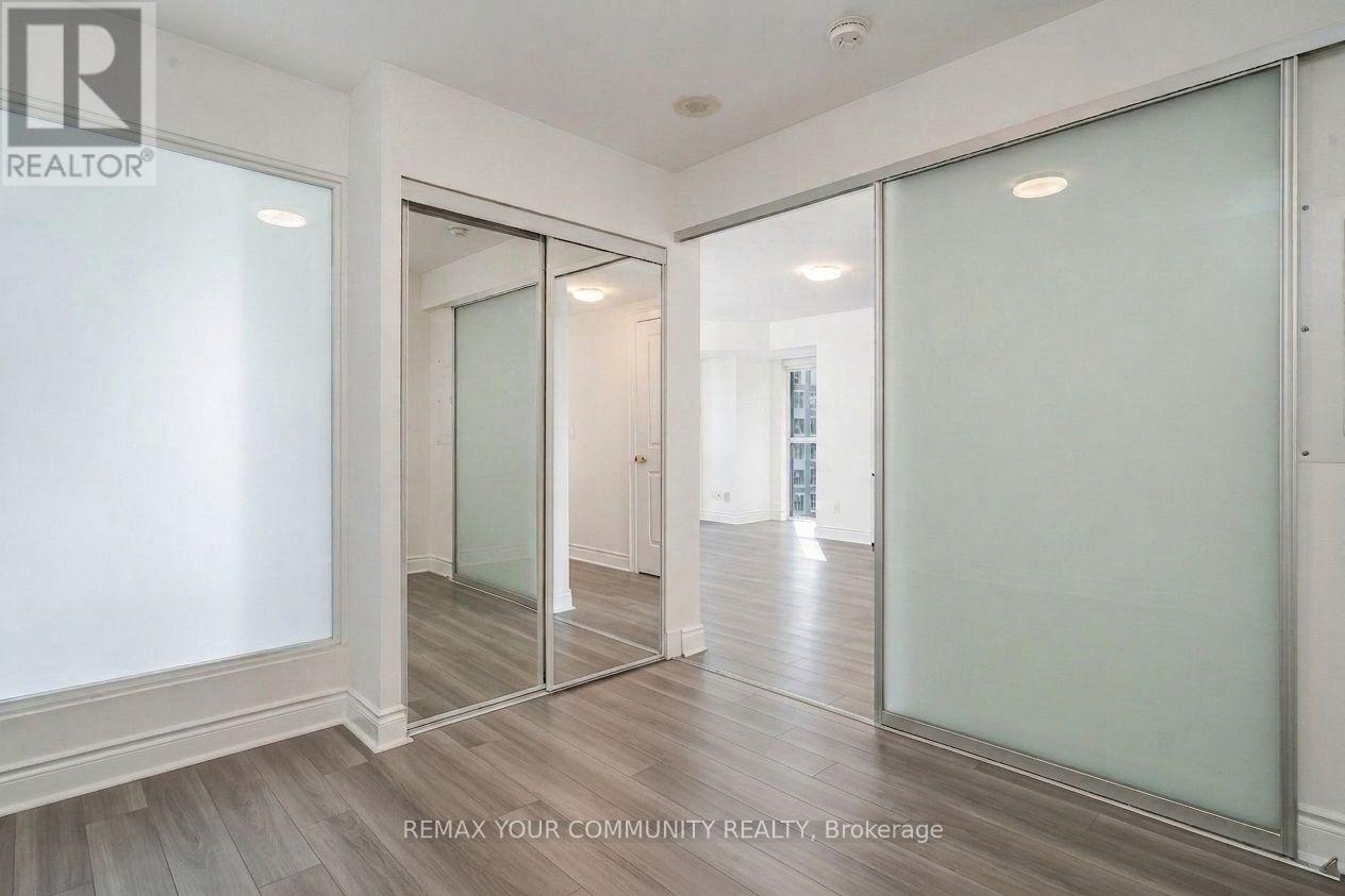3712 - 28 Ted Rogers Way, Toronto, Ontario  M4Y 2J4 - Photo 6 - C13675160