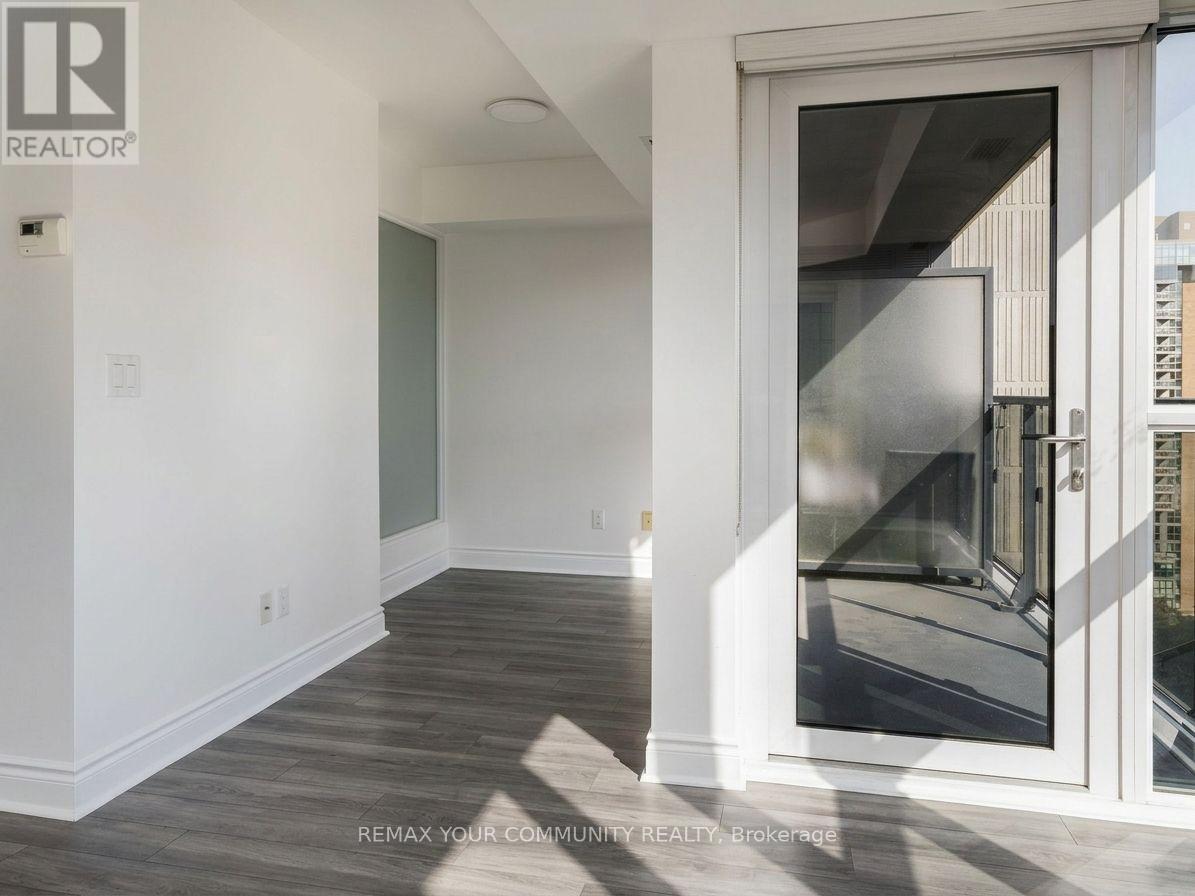 3712 - 28 Ted Rogers Way, Toronto, Ontario  M4Y 2J4 - Photo 9 - C13675160