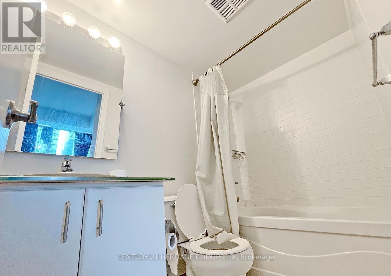 1305 - 8 Scollard Street, Toronto, Ontario  M5R 1E9 - Photo 10 - C13675176