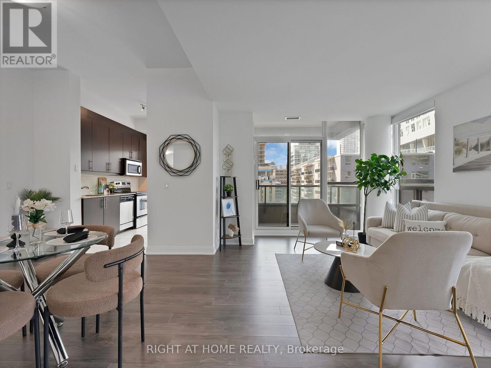 812 - 88 Broadway Avenue, Toronto, Ontario  M4P 0A5 - Photo 14 - C13675180