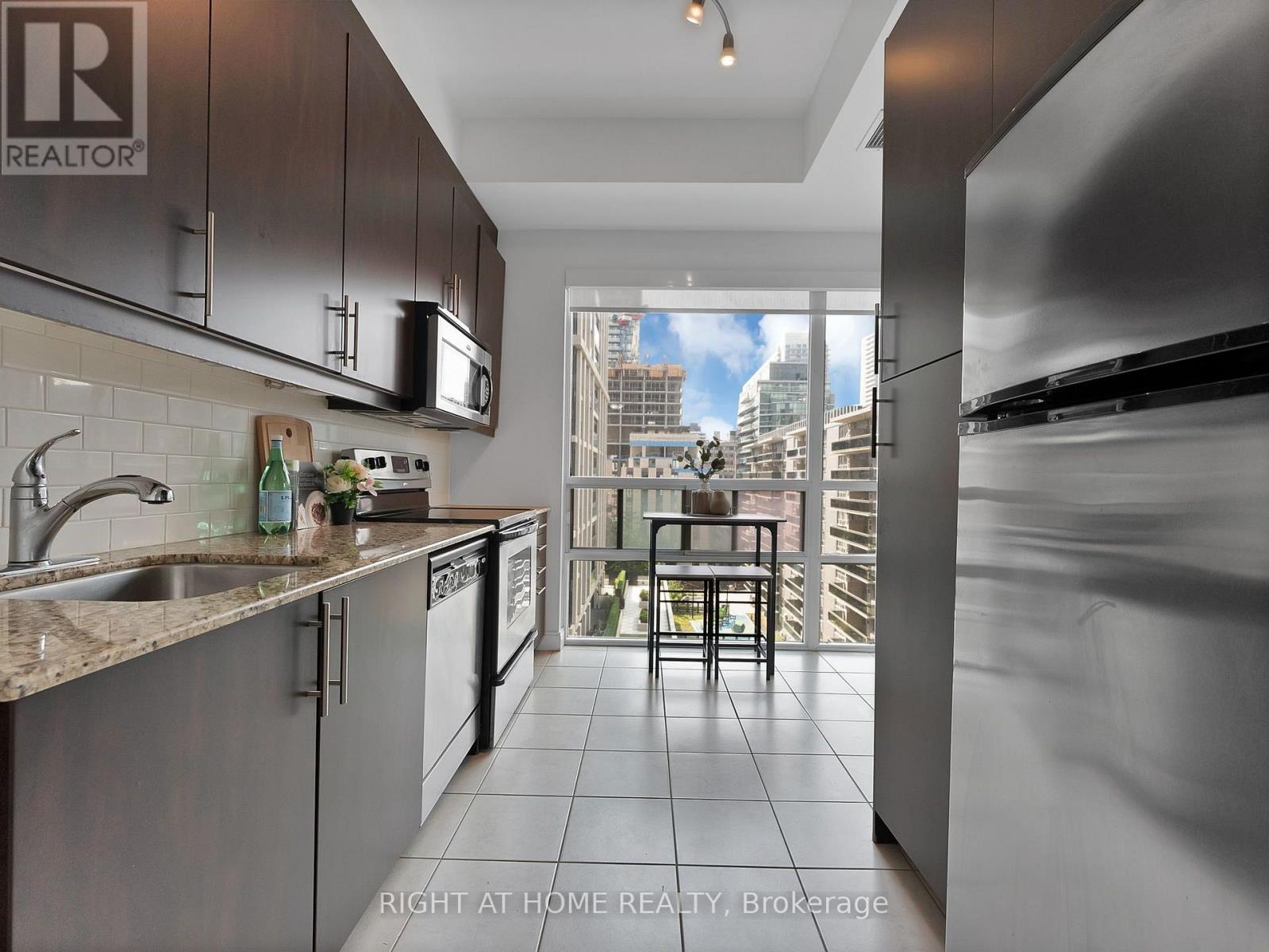 812 - 88 Broadway Avenue, Toronto, Ontario  M4P 0A5 - Photo 18 - C13675180