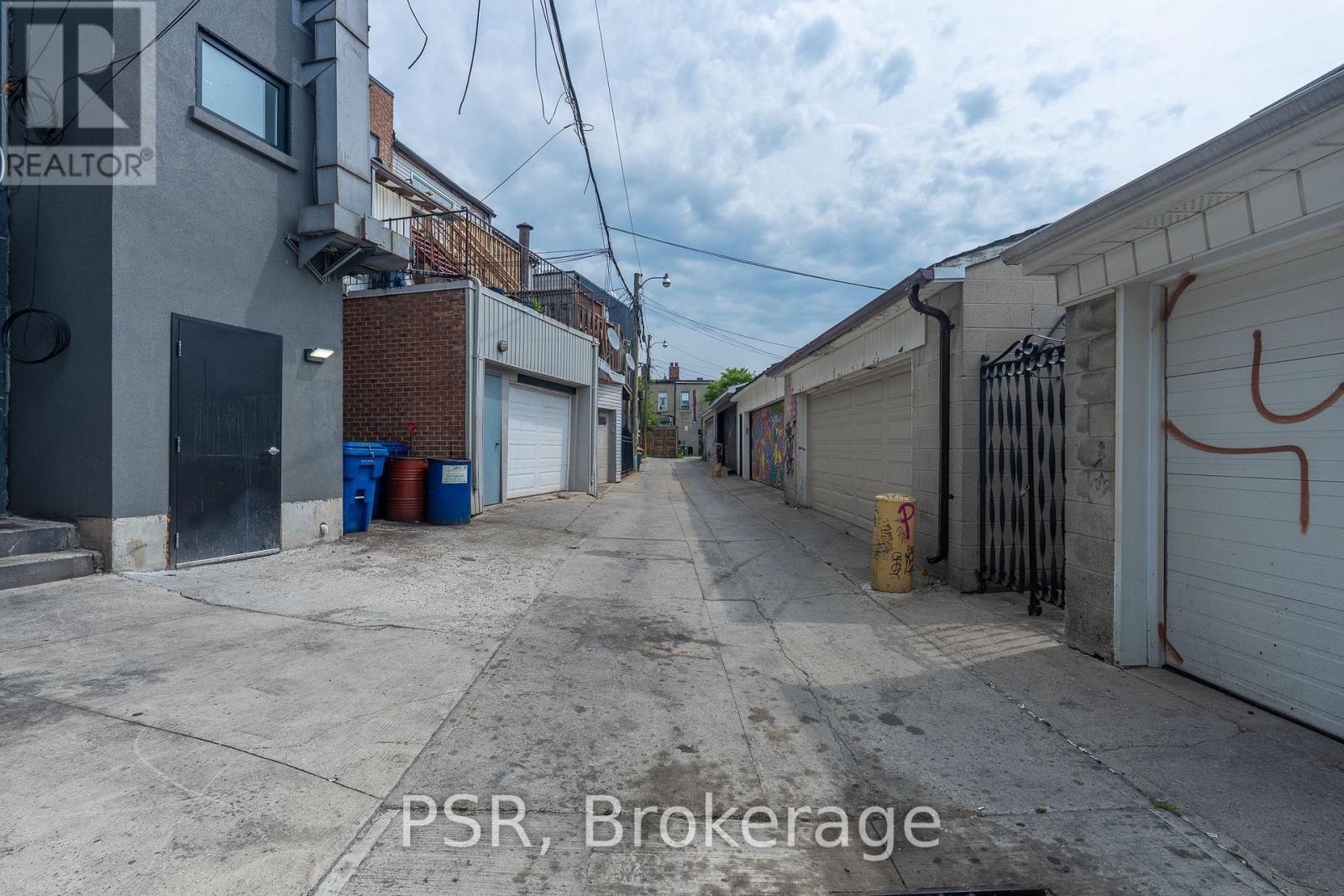 Lower - 1171 Dundas Street, Toronto, Ontario  M6J 1X3 - Photo 13 - C13675306