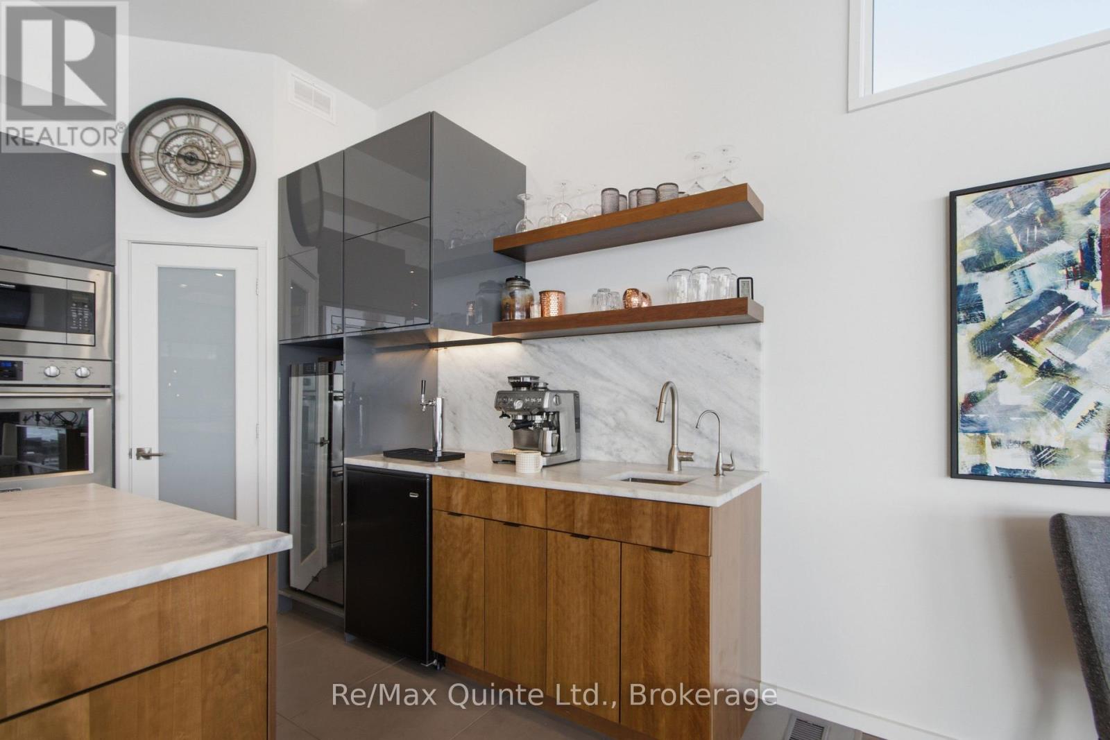 8 Bayview Point Road, Prince Edward County, Ontario  K8N 4Z1 - Photo 13 - X13675102