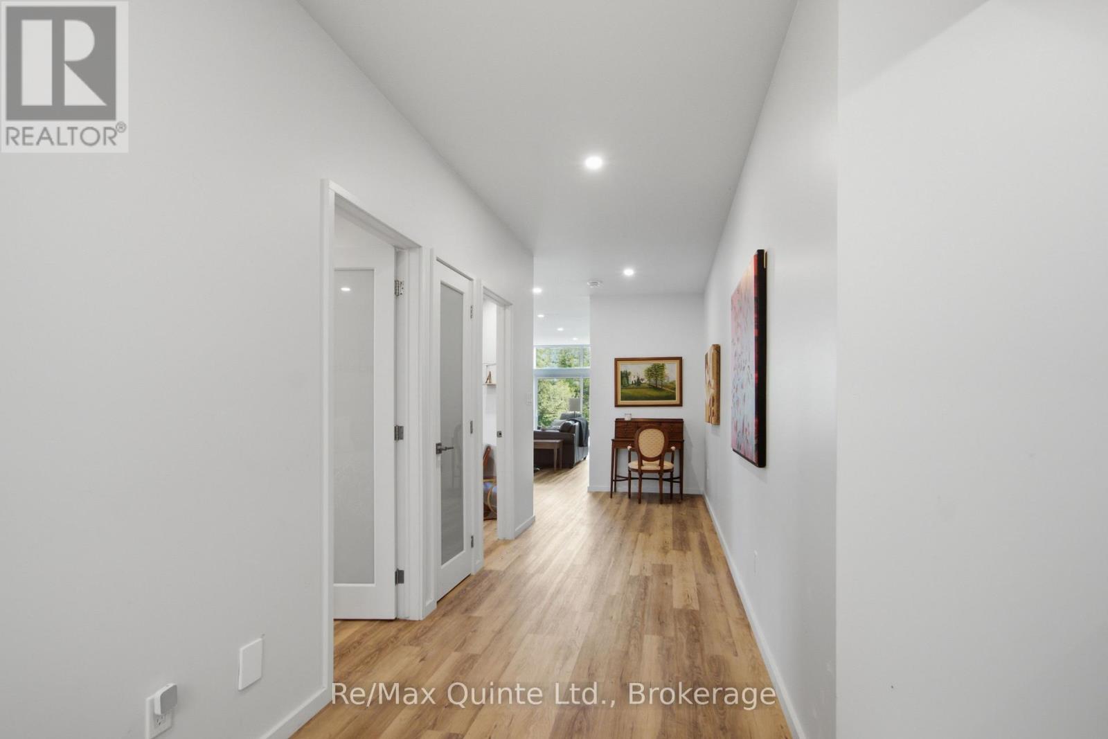 8 Bayview Point Road, Prince Edward County, Ontario  K8N 4Z1 - Photo 32 - X13675102