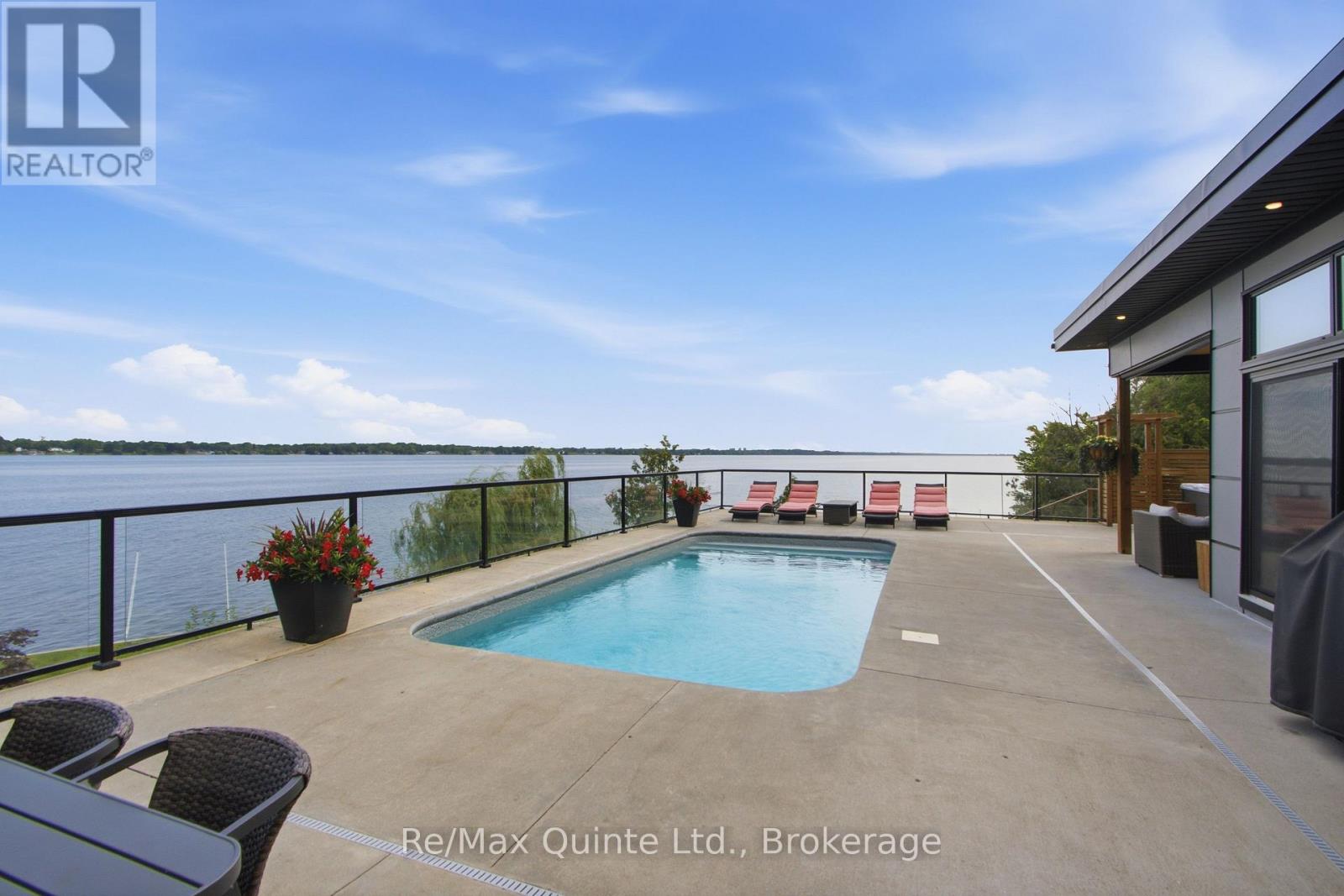 8 Bayview Point Road, Prince Edward County, Ontario  K8N 4Z1 - Photo 43 - X13675102