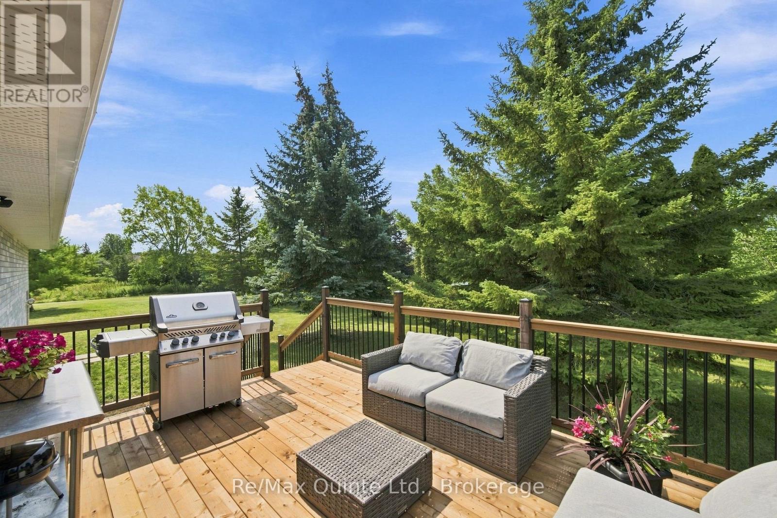 16 Bay Breeze Street, Prince Edward County, Ontario  K8N 0L4 - Photo 44 - X13675278