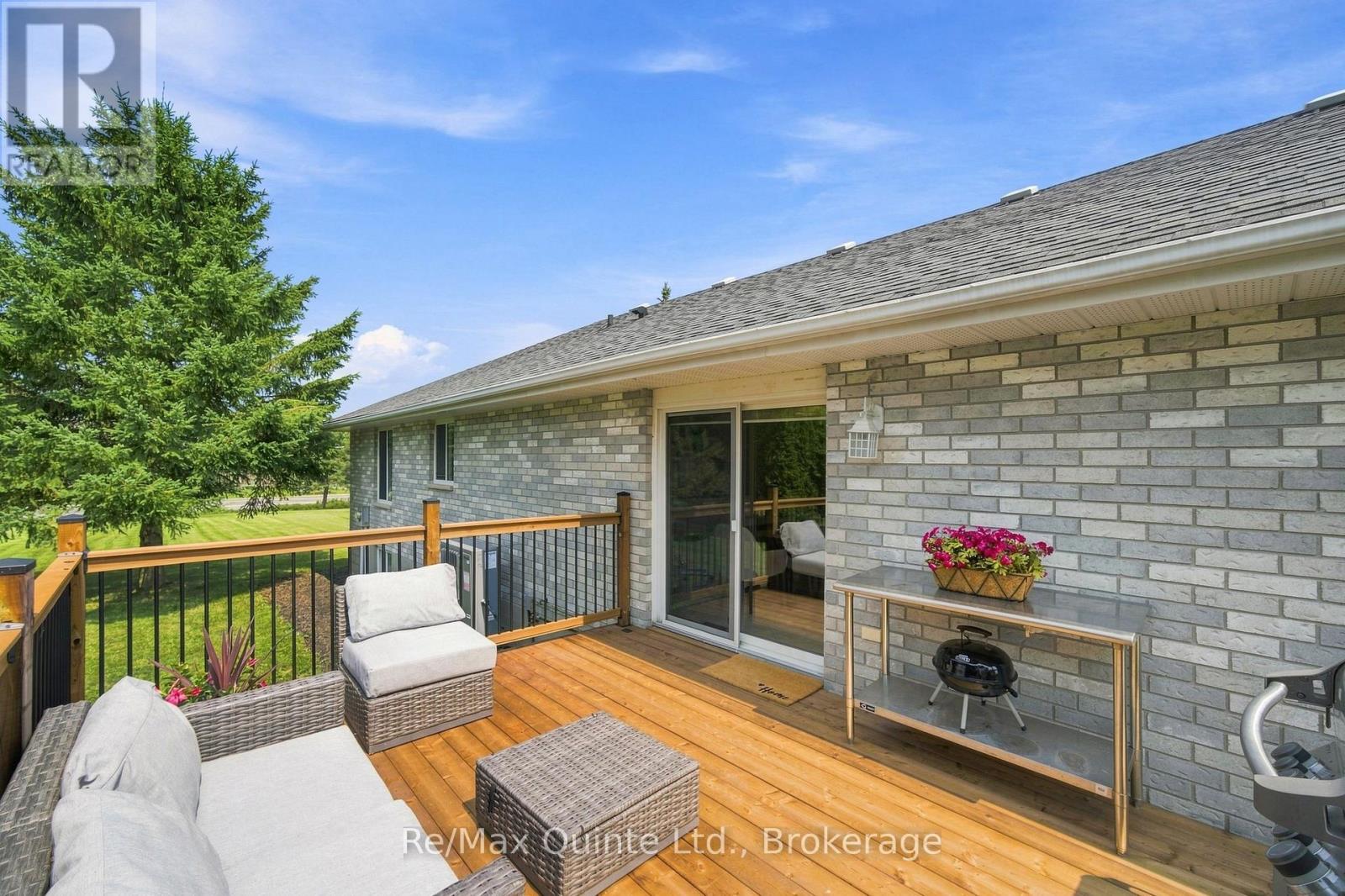 16 Bay Breeze Street, Prince Edward County, Ontario  K8N 0L4 - Photo 45 - X13675278