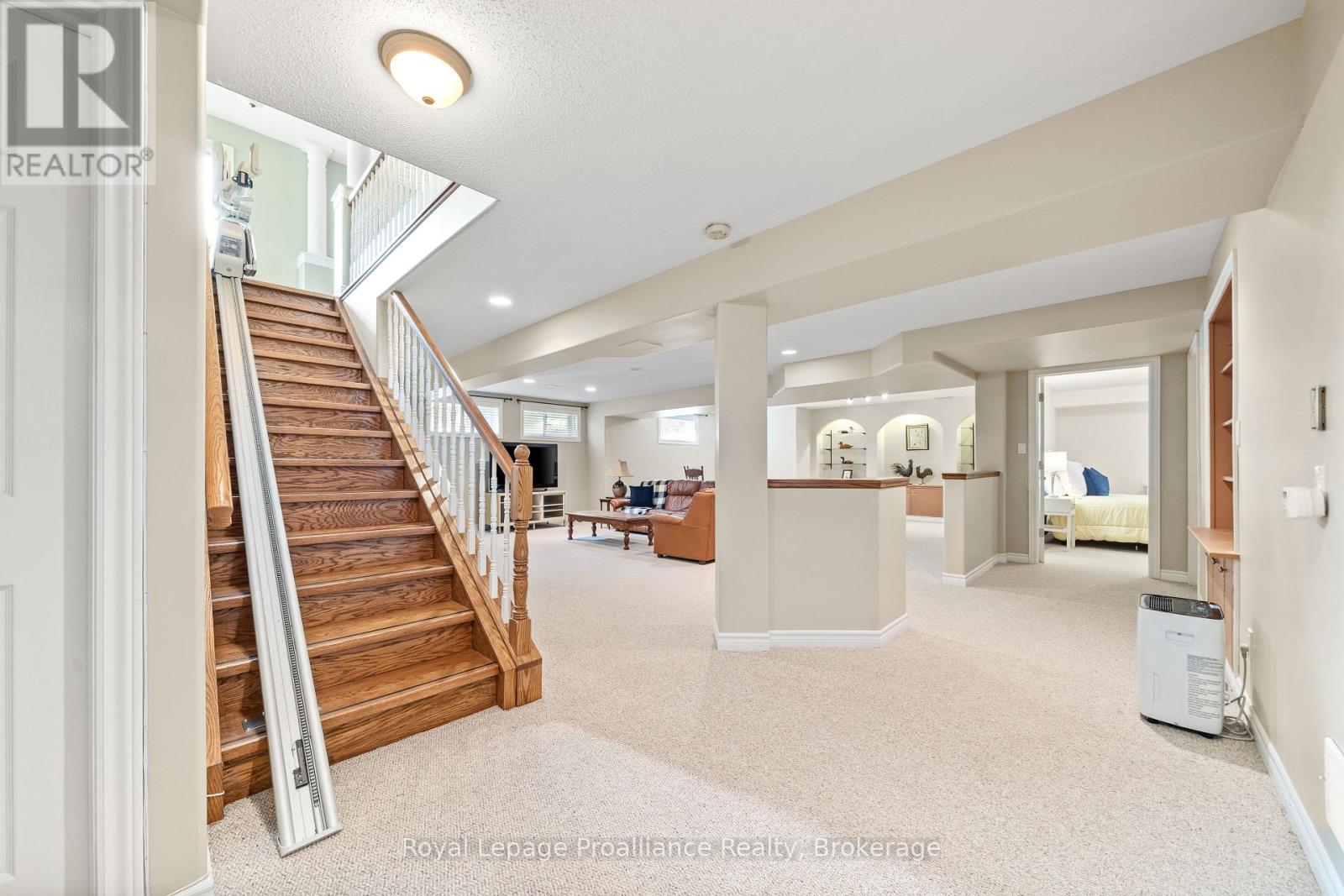 22 Trillium Court, Belleville, Ontario  K8P 5M5 - Photo 27 - X13675312
