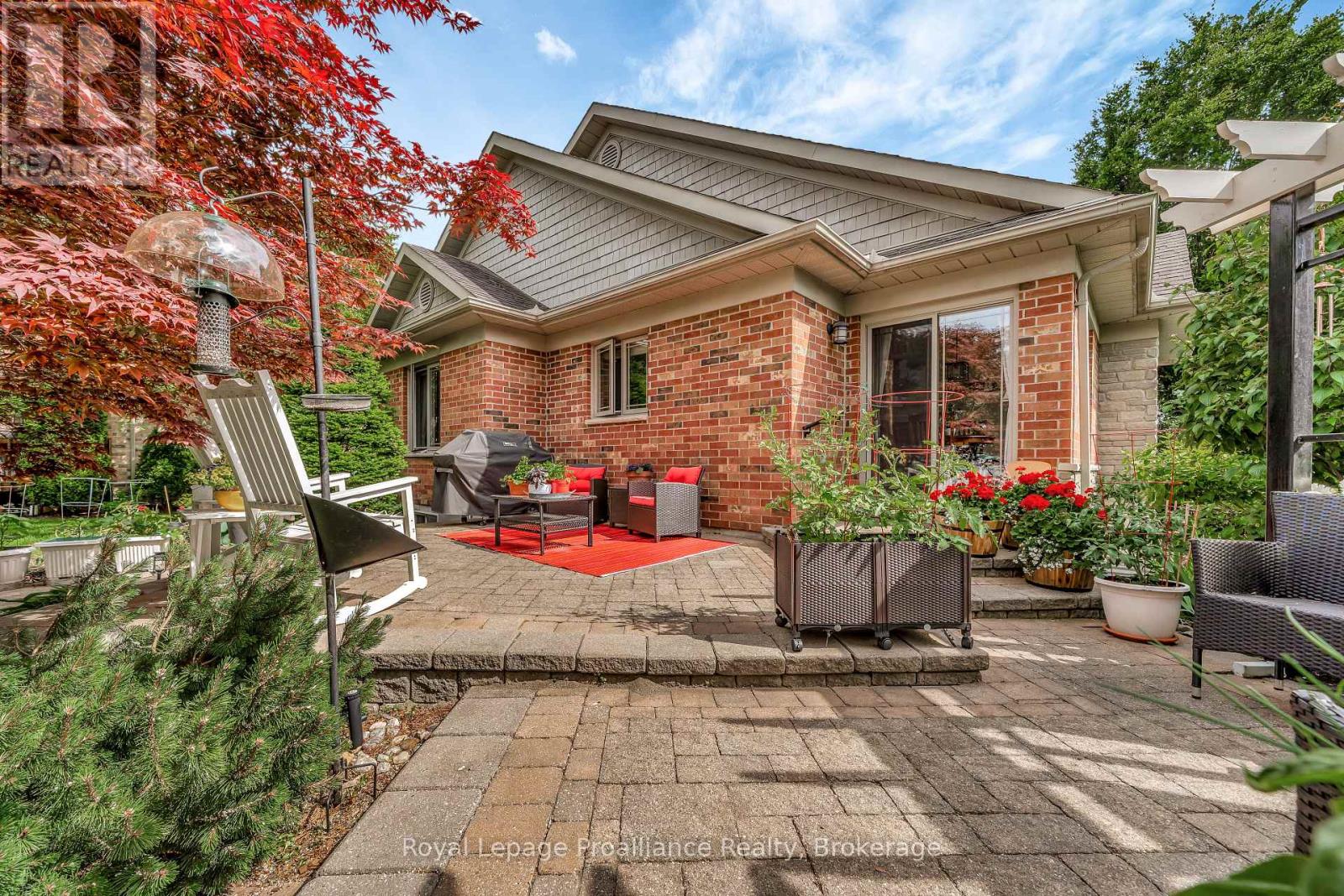 22 Trillium Court, Belleville, Ontario  K8P 5M5 - Photo 36 - X13675312