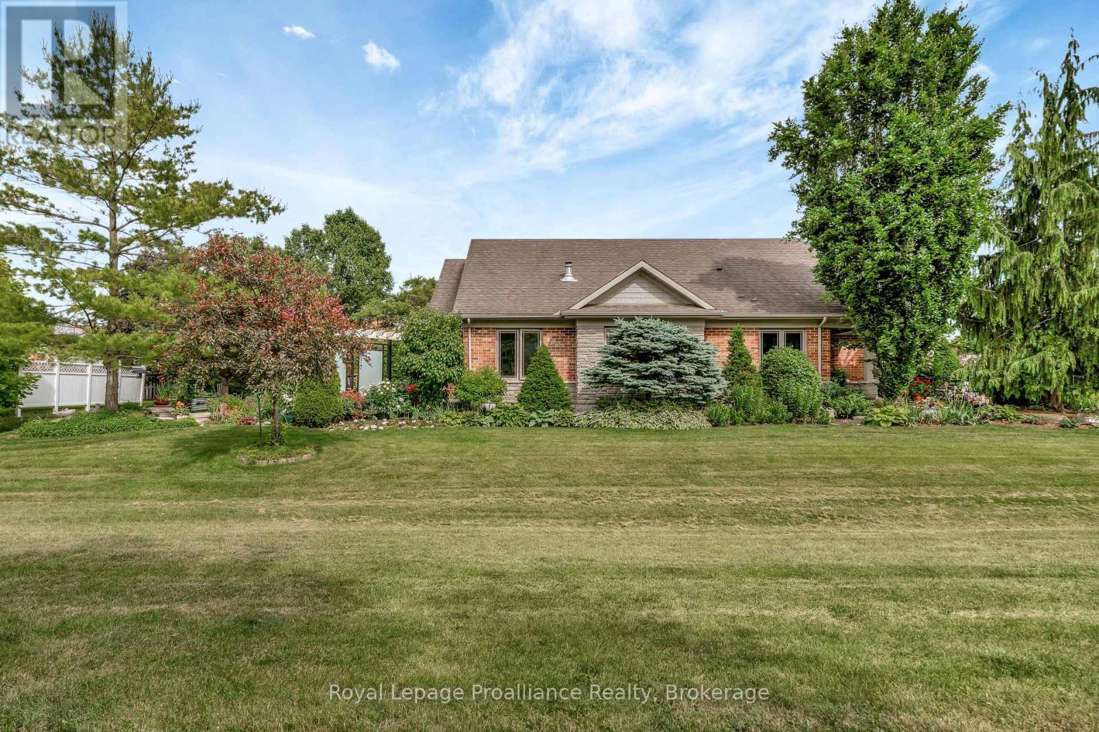 22 Trillium Court, Belleville, Ontario  K8P 5M5 - Photo 47 - X13675312