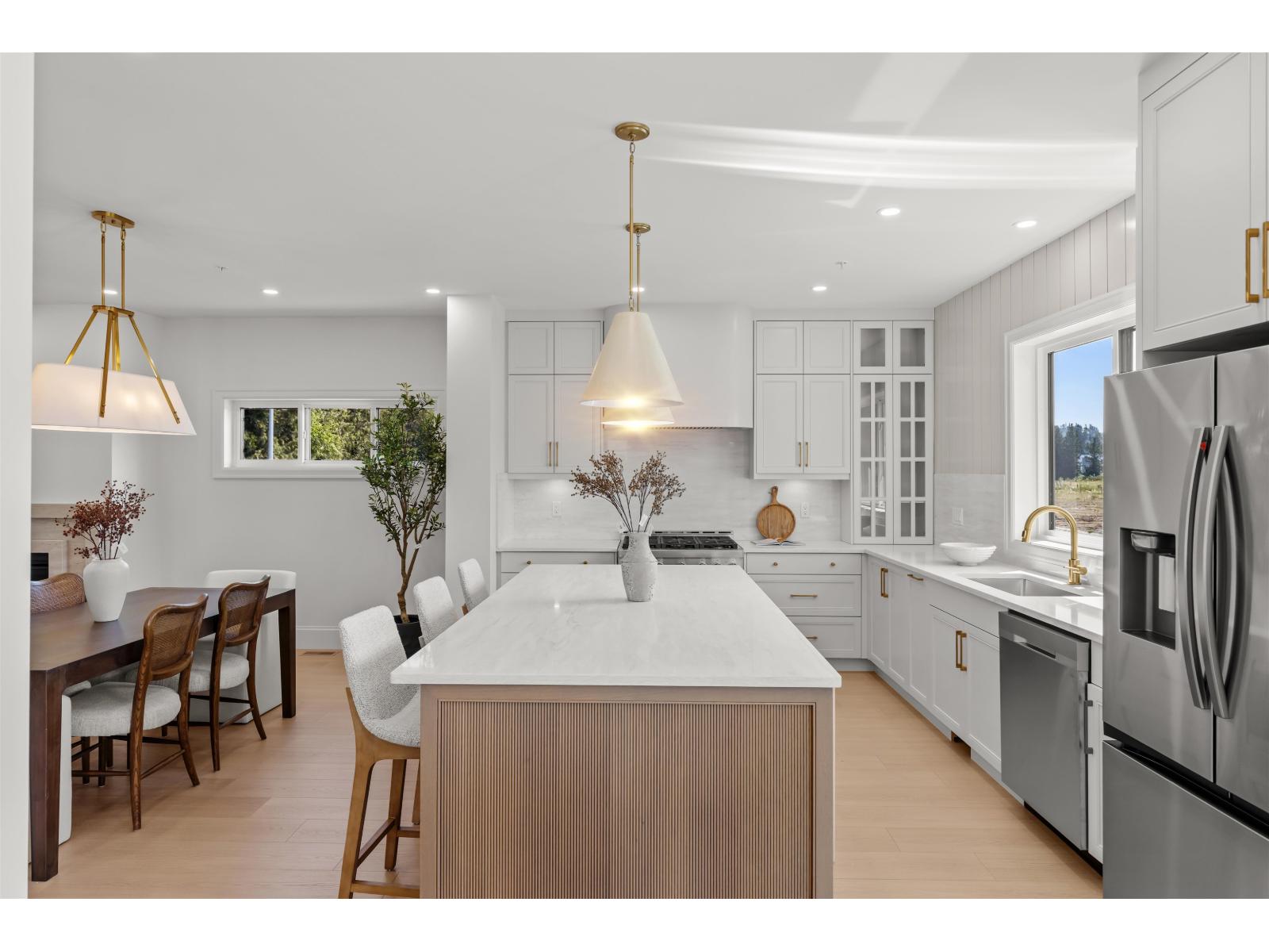 33203 Pinchbeck Avenue, Mission, British Columbia  V2V 6X9 - Photo 3 - R3155680