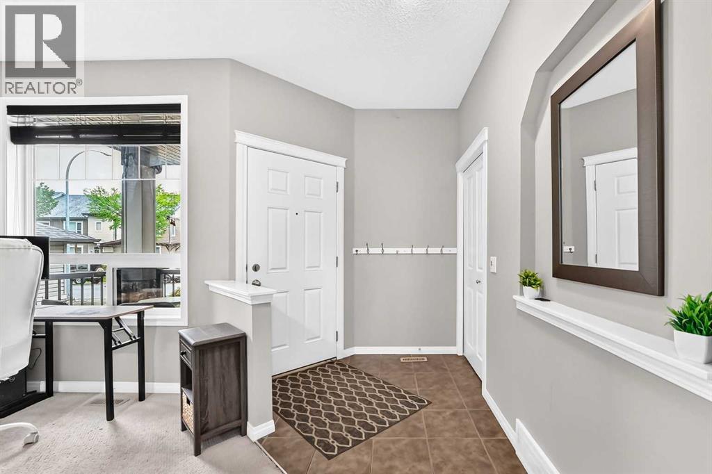 121 Chapalina Heights SE, Calgary, Alberta  T2X 0B2 - Photo 4 - A2334750