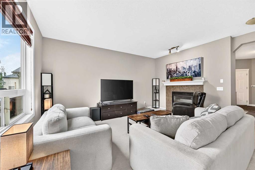 121 Chapalina Heights SE, Calgary, Alberta  T2X 0B2 - Photo 7 - A2334750