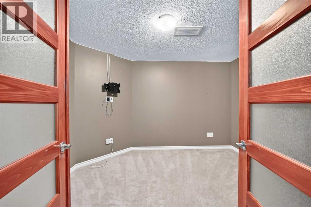 121 Chapalina Heights SE, Calgary, Alberta  T2X 0B2 - Photo 39 - A2334750