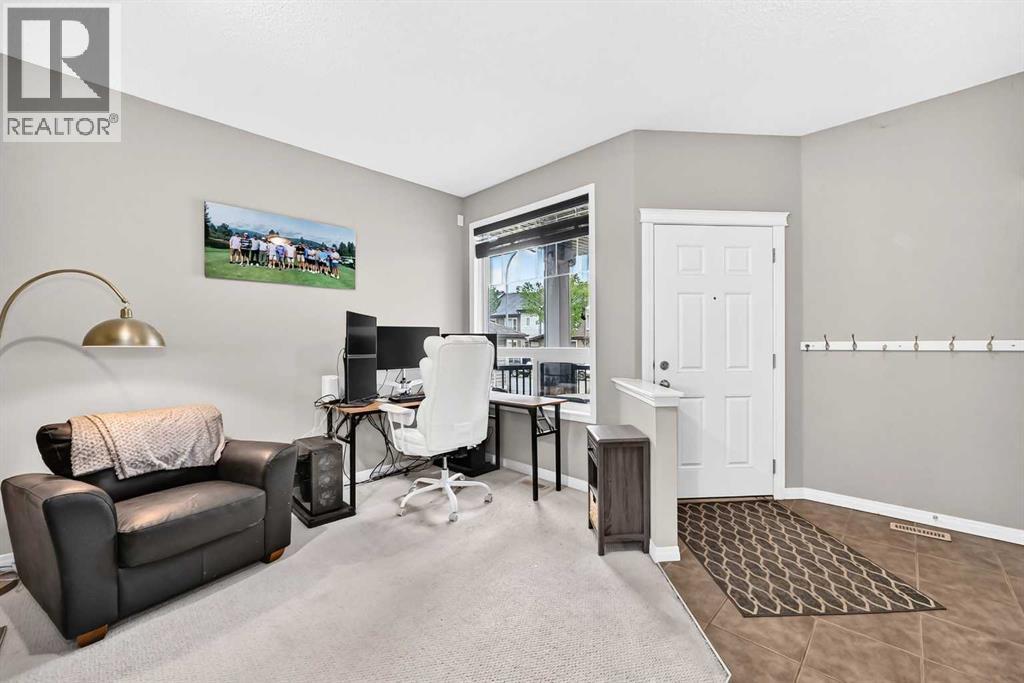 121 Chapalina Heights SE, Calgary, Alberta  T2X 0B2 - Photo 5 - A2334750