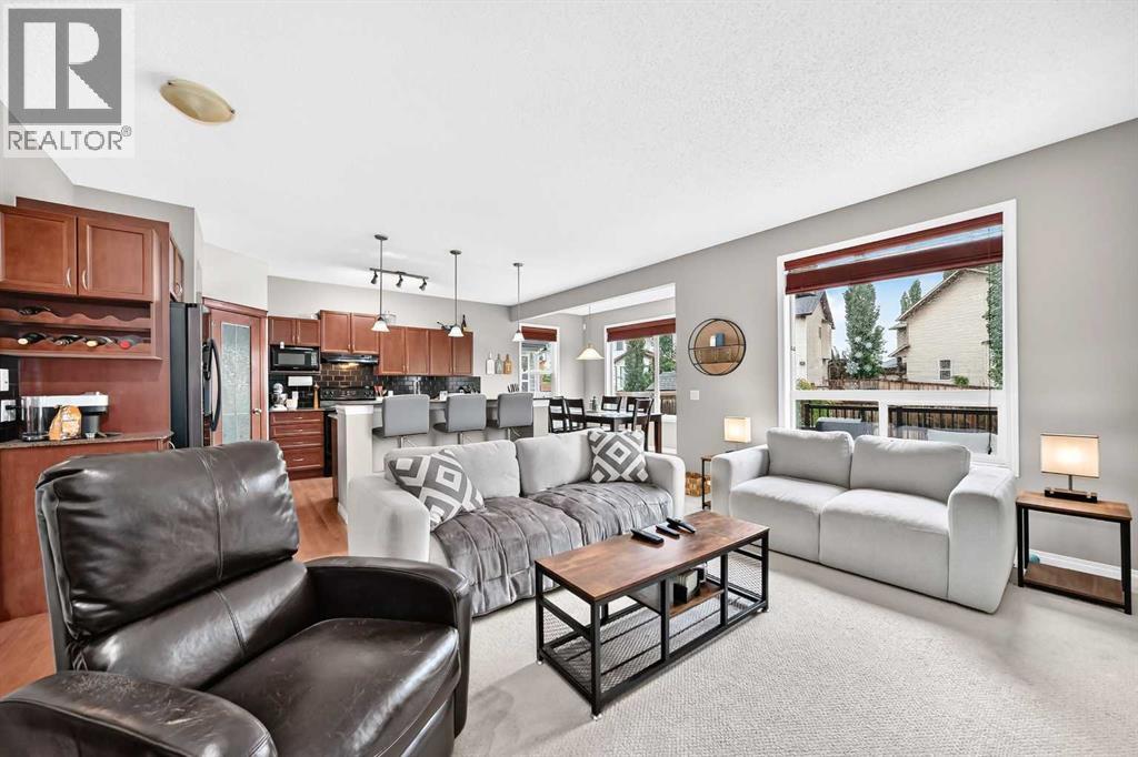 121 Chapalina Heights SE, Calgary, Alberta  T2X 0B2 - Photo 9 - A2334750