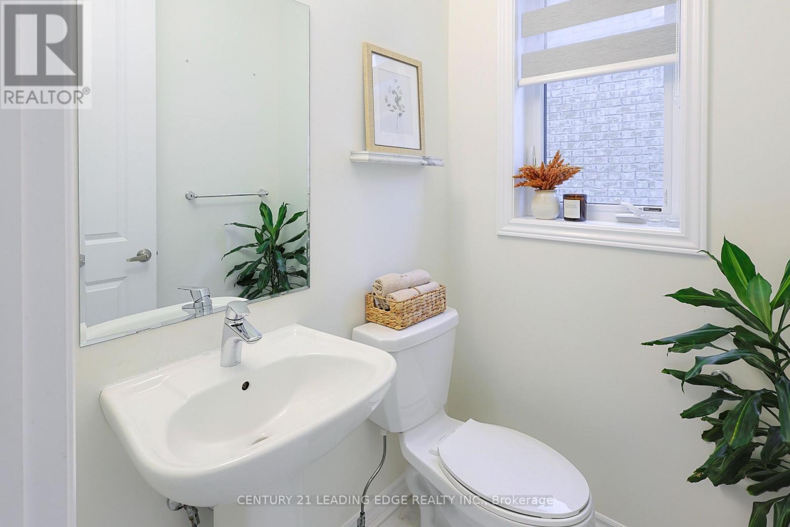60 Bremner Street, Whitby, Ontario  L1R 0P8 - Photo 17 - E13675200