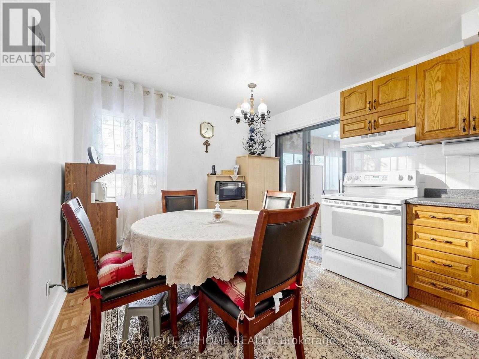 771 Birchmount Road, Toronto, Ontario M1K 1R7 - Photo 5 - E13675210